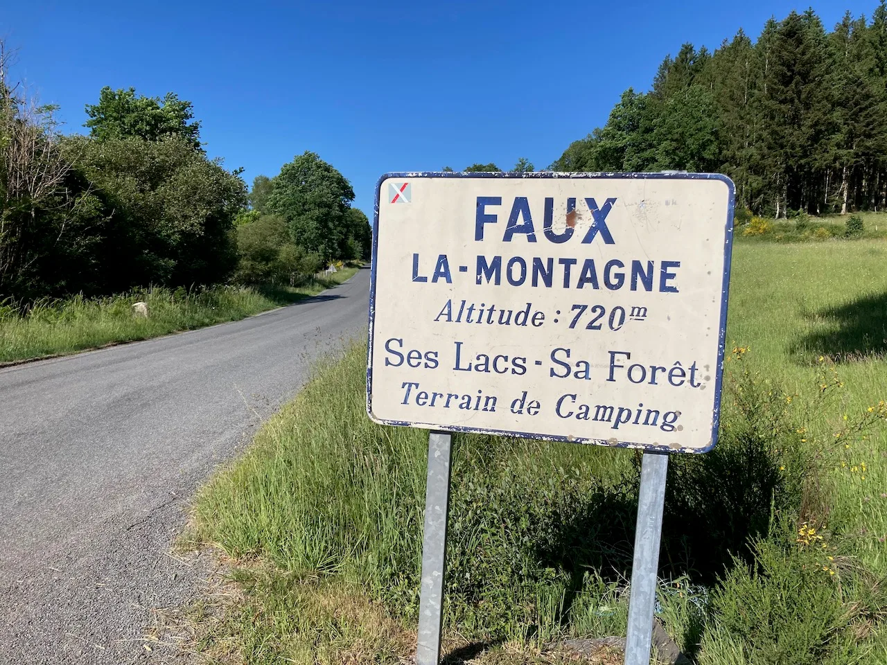 Plan d'eau de Peyrelevade à Peyrelevade — À 5,0 km du lac