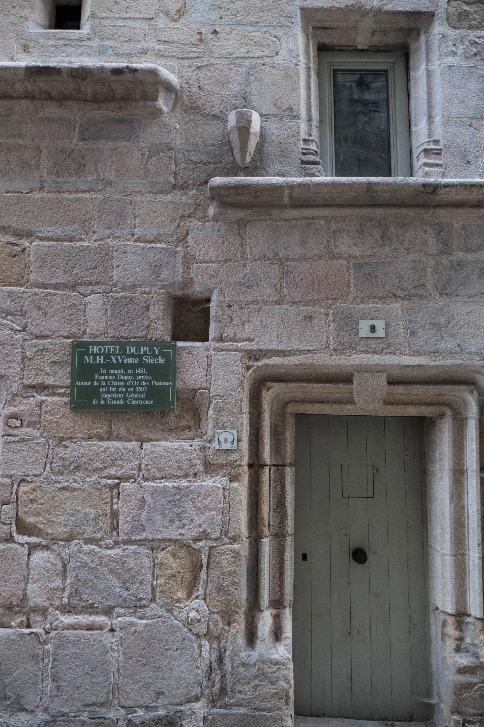 Plan d'eau de Saint Bonnet le Chateau à Saint-Bonnet-le-Château — À 622 m du lac