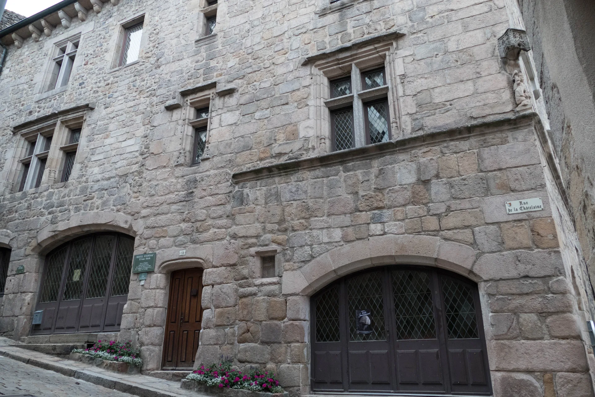Plan d'eau de Saint Bonnet le Chateau à Saint-Bonnet-le-Château — À 630 m du lac