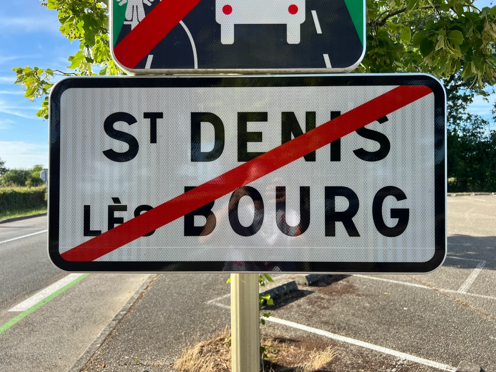 Plan d'eau de Saint Denis à Saint-Denis-lès-Bourg — À 1,1 km du lac