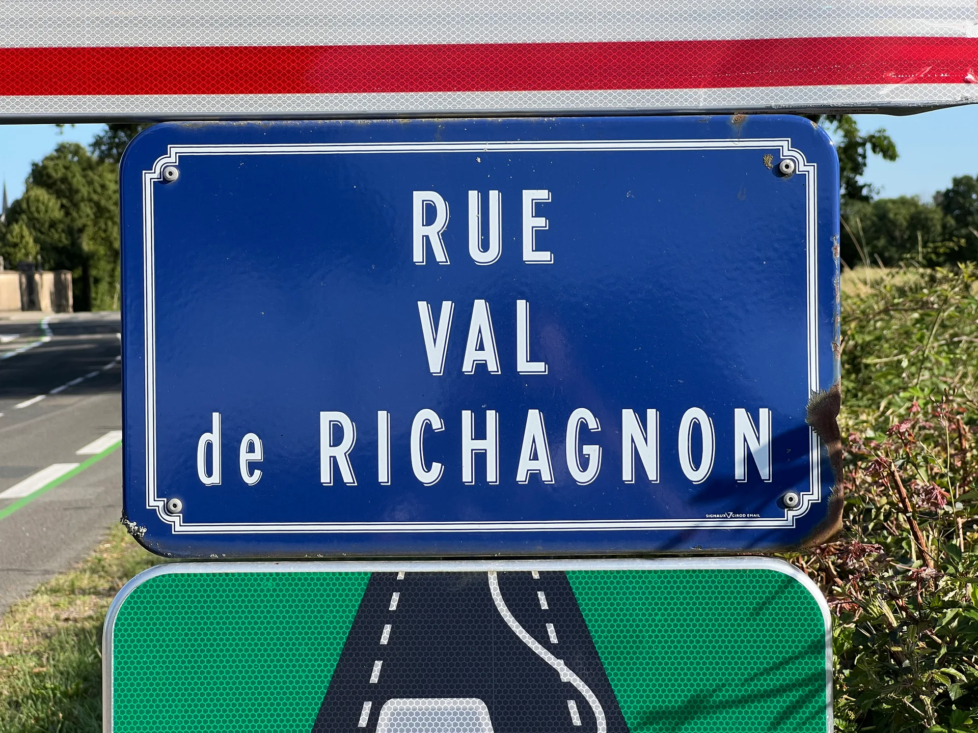 Plan d'eau de Saint Denis à Saint-Denis-lès-Bourg — À 1,1 km du lac