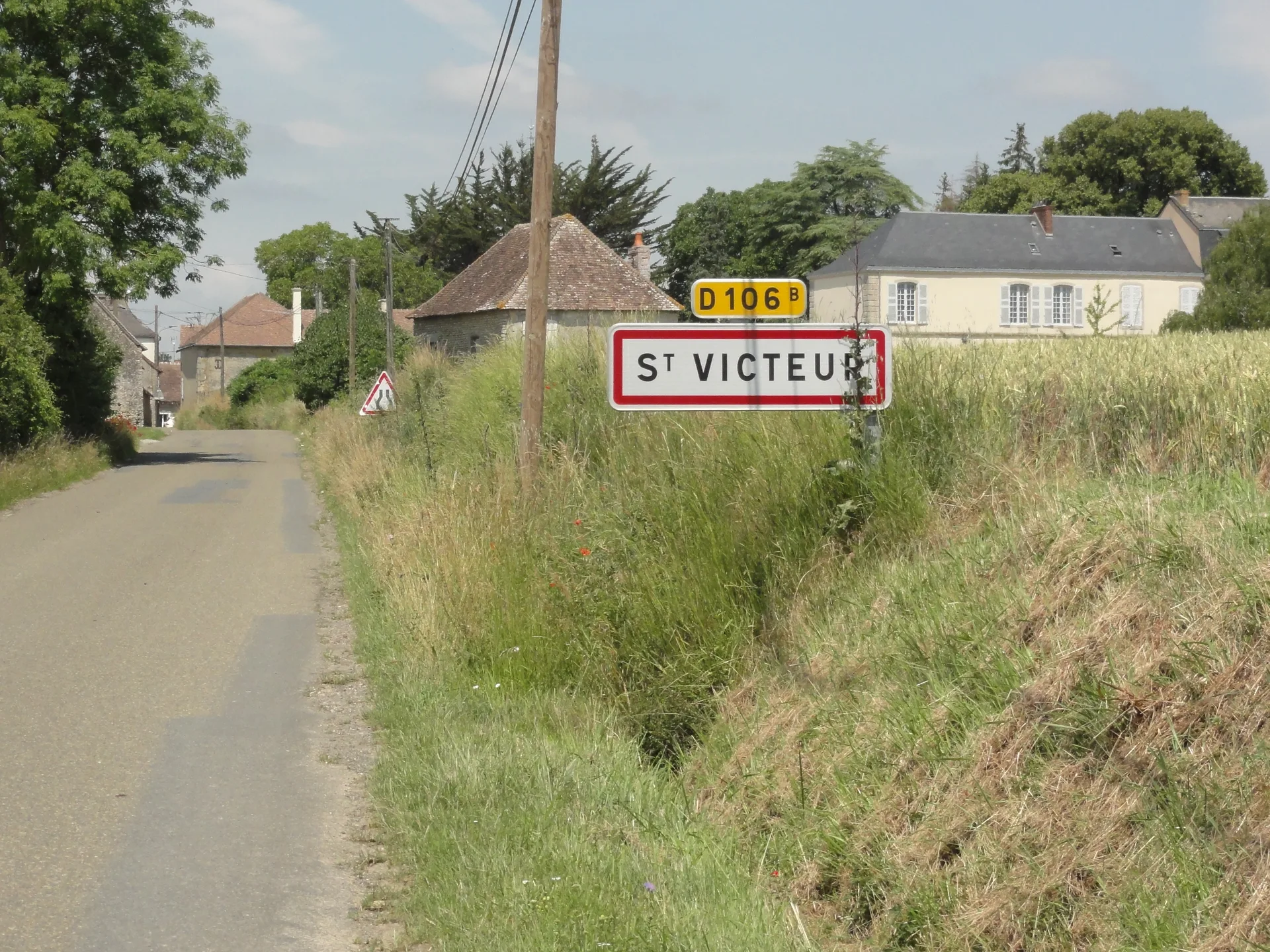 Plan d'eau de Saint Ouen à Saint-Ouen-de-Mimbré — À 709 m du lac