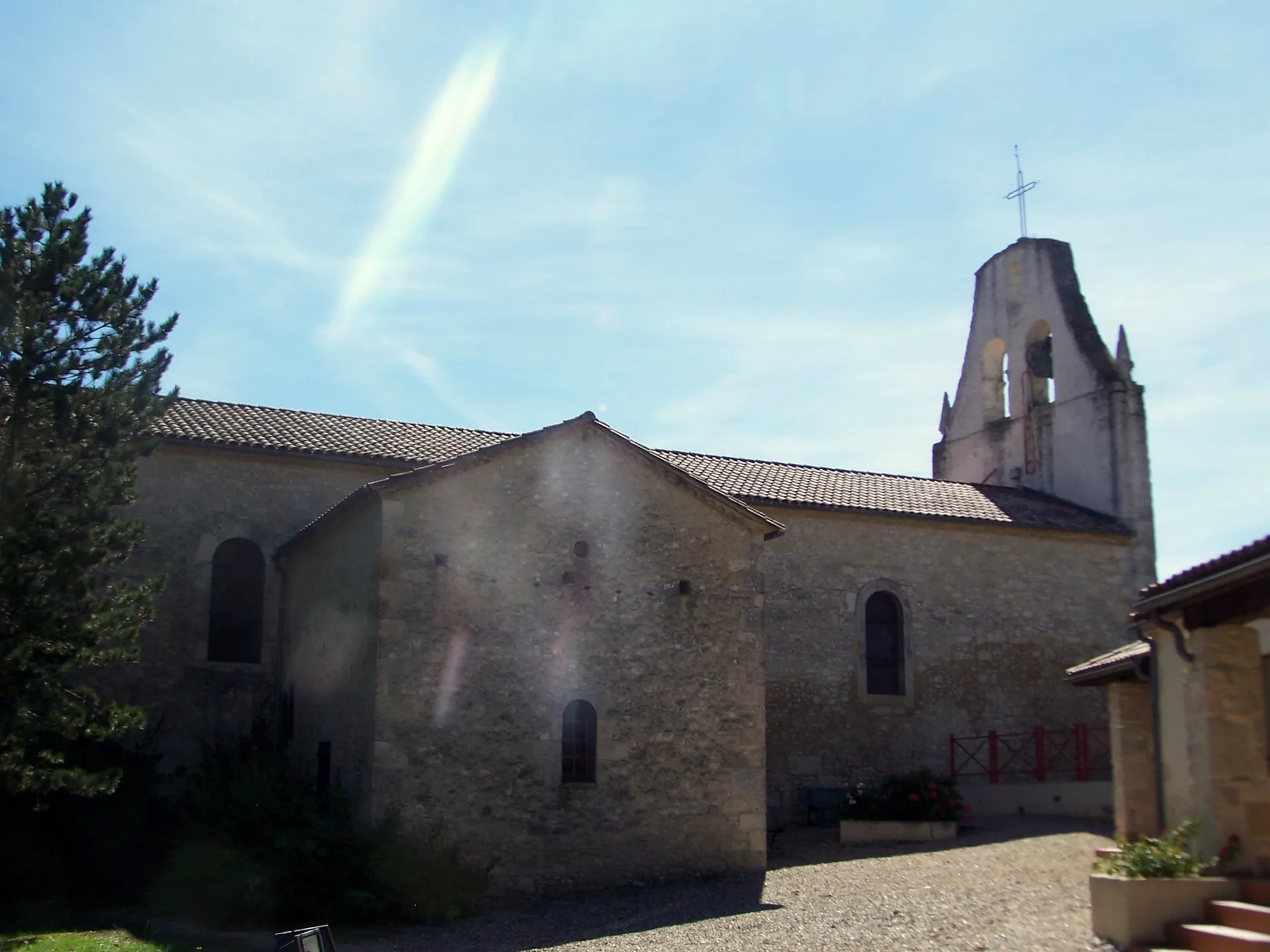 Plan d'eau de Saint Sernin à Saint-Sernin — À 3,8 km du lac