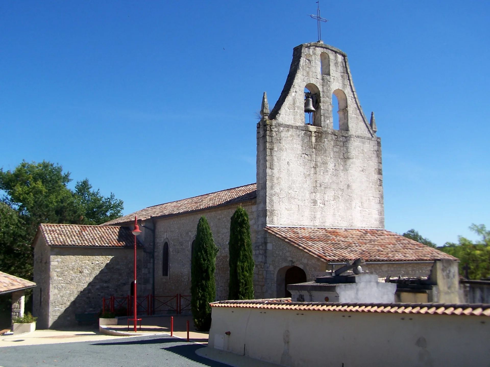 Plan d'eau de Saint Sernin à Saint-Sernin — À 3,9 km du lac