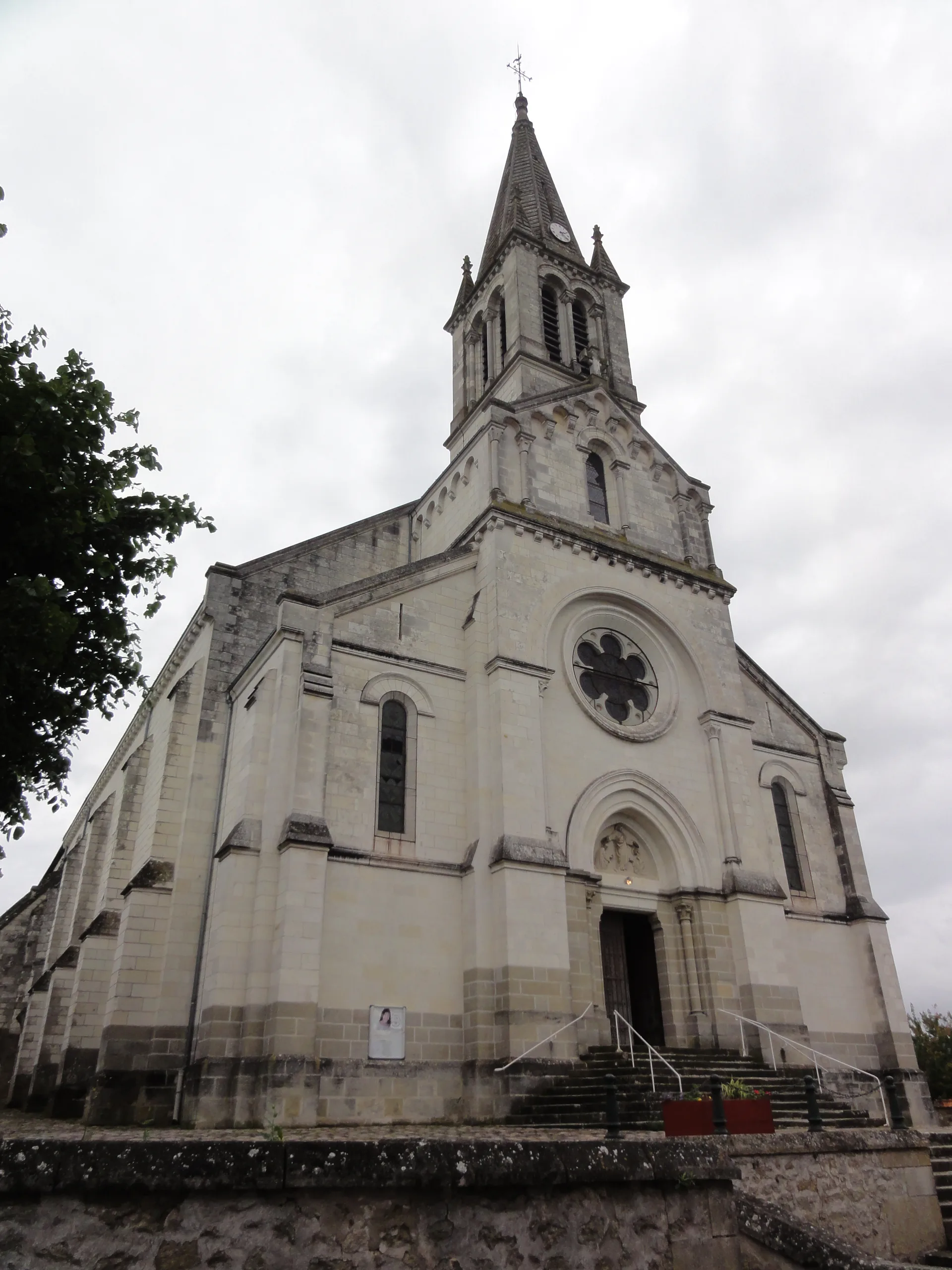 Plan d'eau de sainte maure à Sainte-Maure-de-Touraine — À 919 m du lac