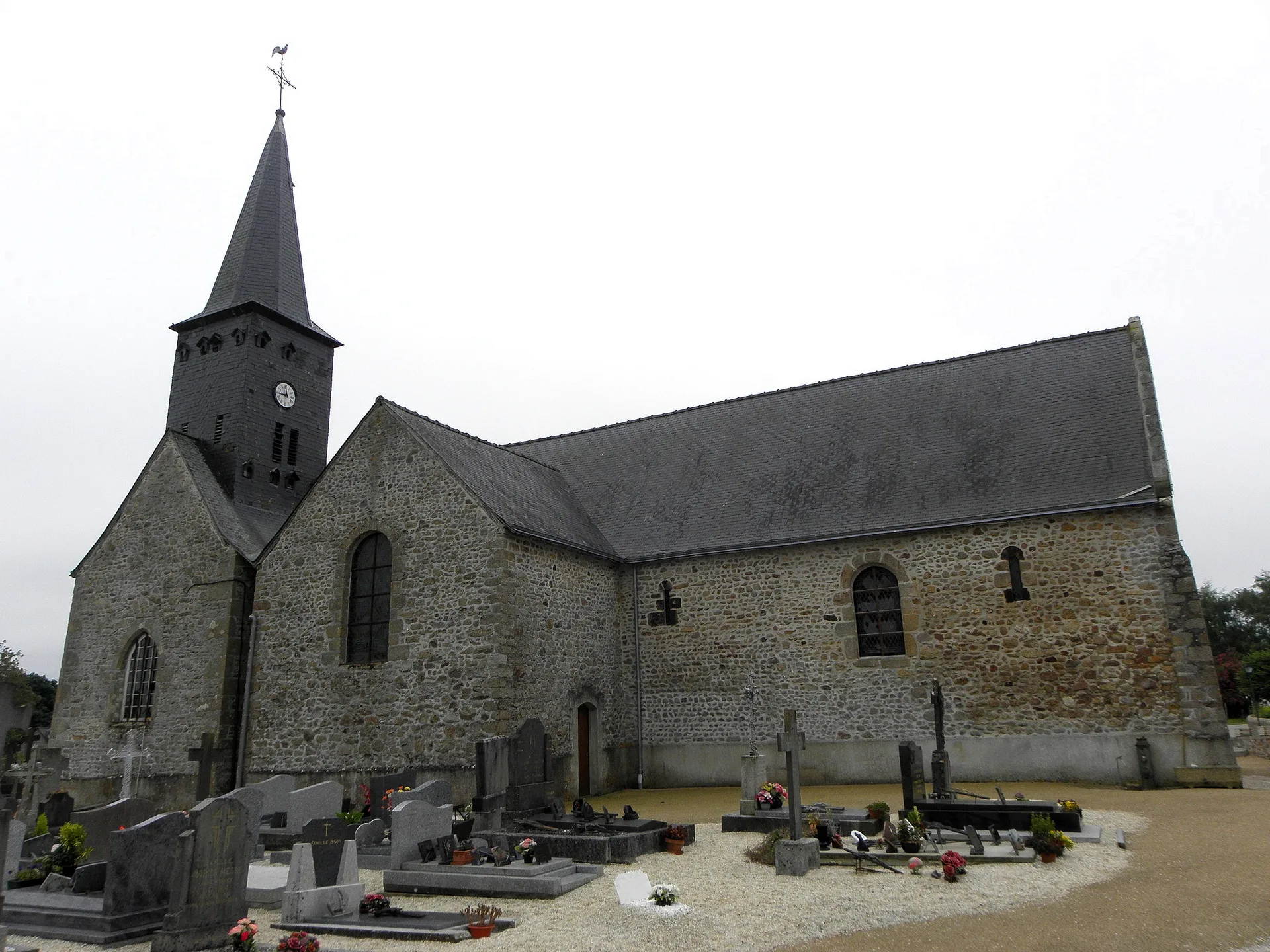 Plan d'eau de Trémezeau à Saint-Cyr-le-Gravelais — À 1,8 km du lac