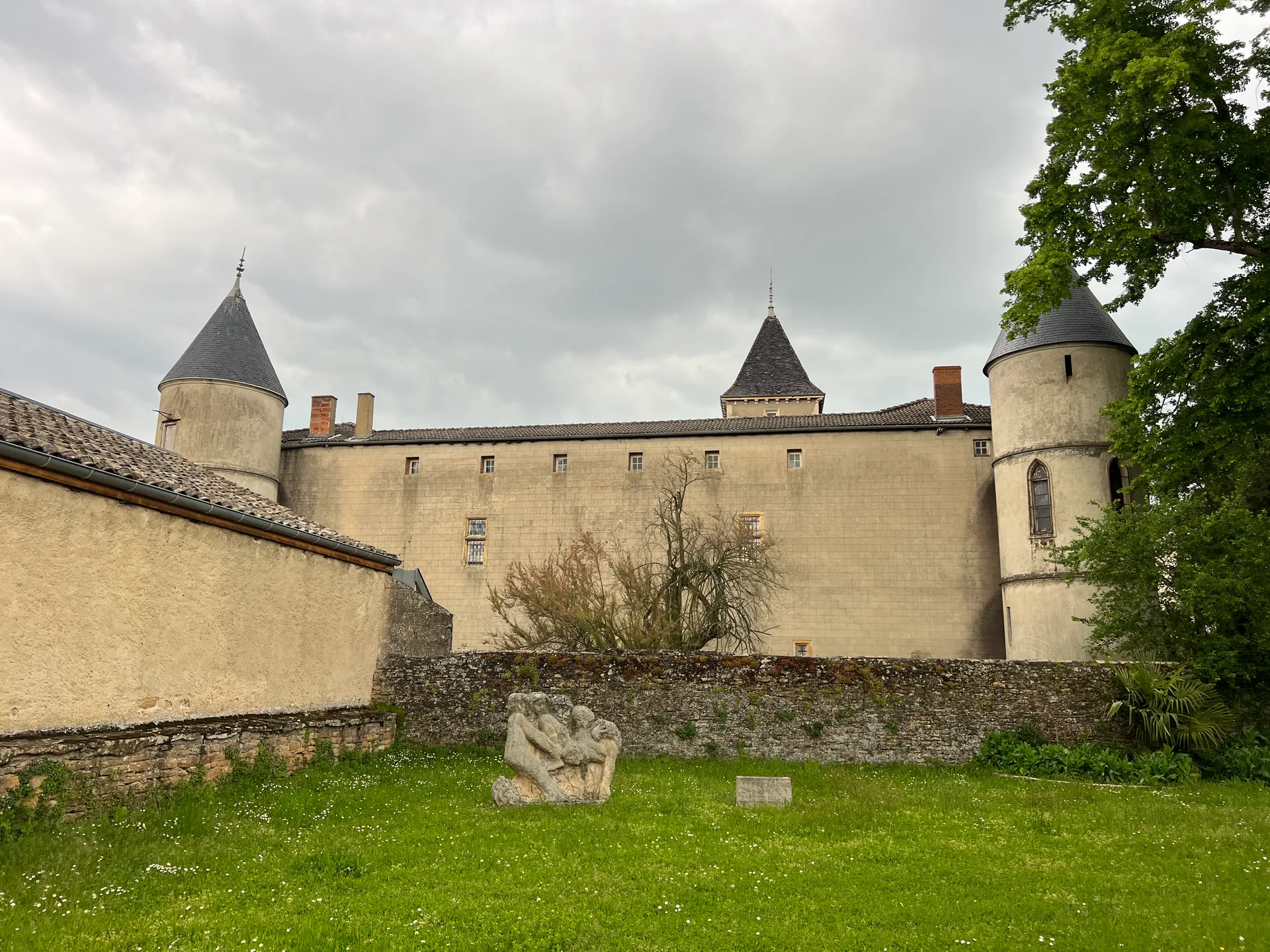 Plan d'eau de Varennes les Macon à Varennes-lès-Mâcon — À 359 m du lac