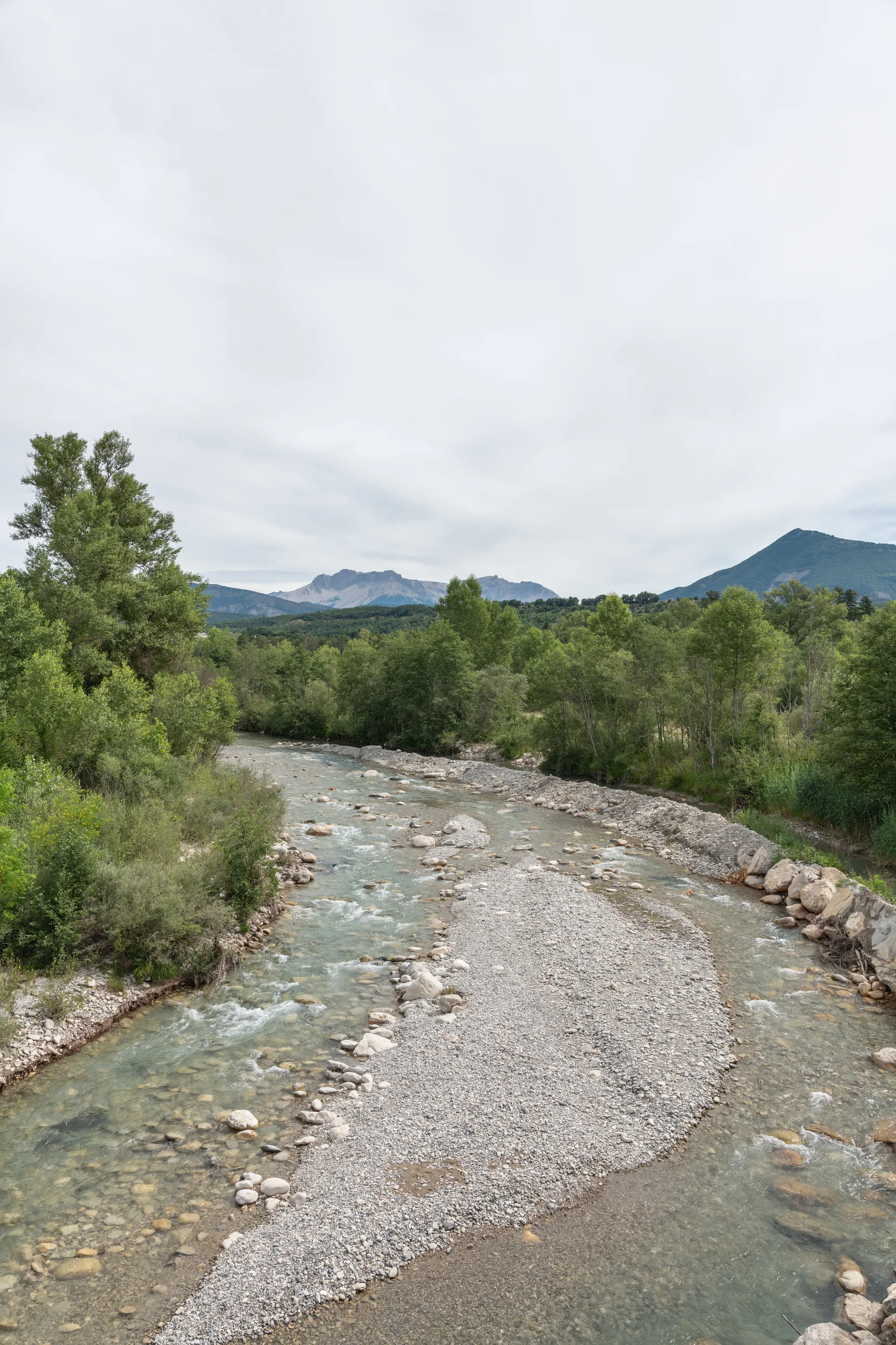 Plan d'eau de Veynes à Veynes — À 4,9 km du lac