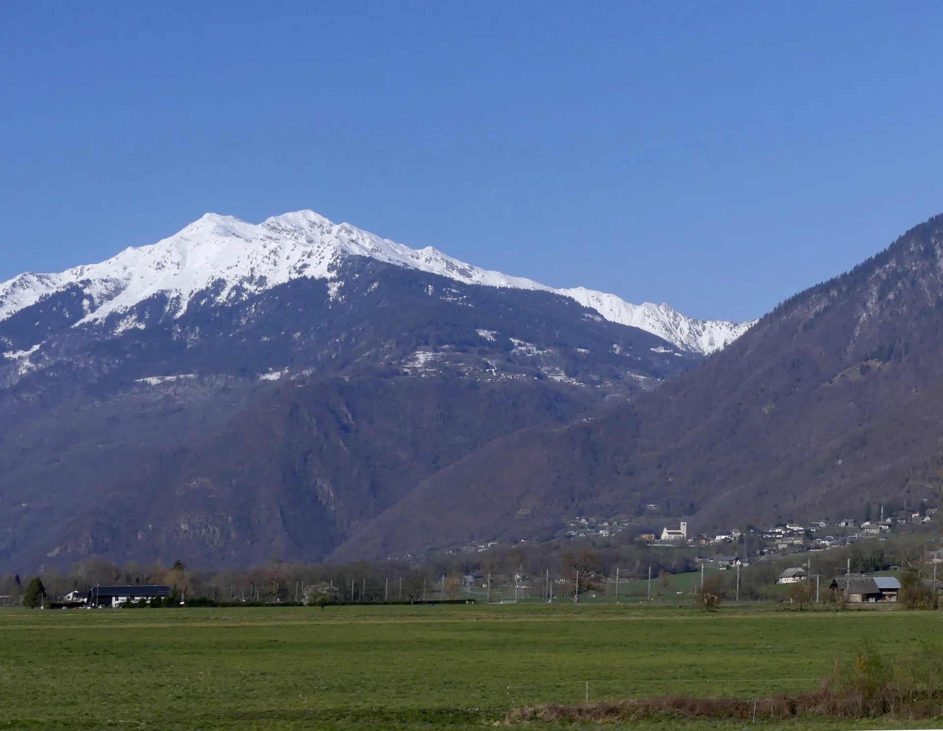 Plan d'eau des Hurtieres à Saint-Alban-d'Hurtières — À 620 m du lac