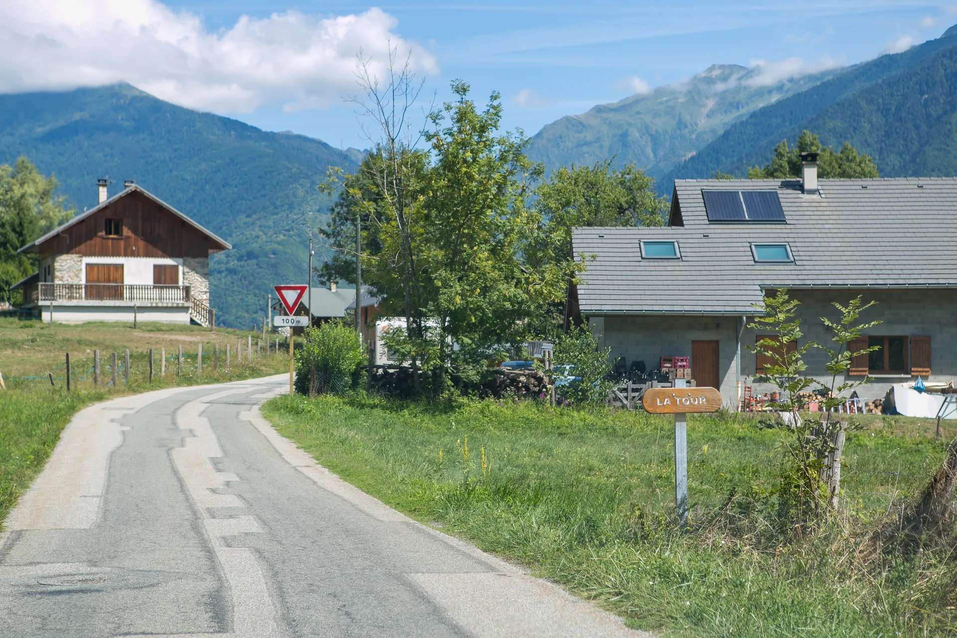 Plan d'eau des Hurtieres à Saint-Alban-d'Hurtières — À 929 m du lac