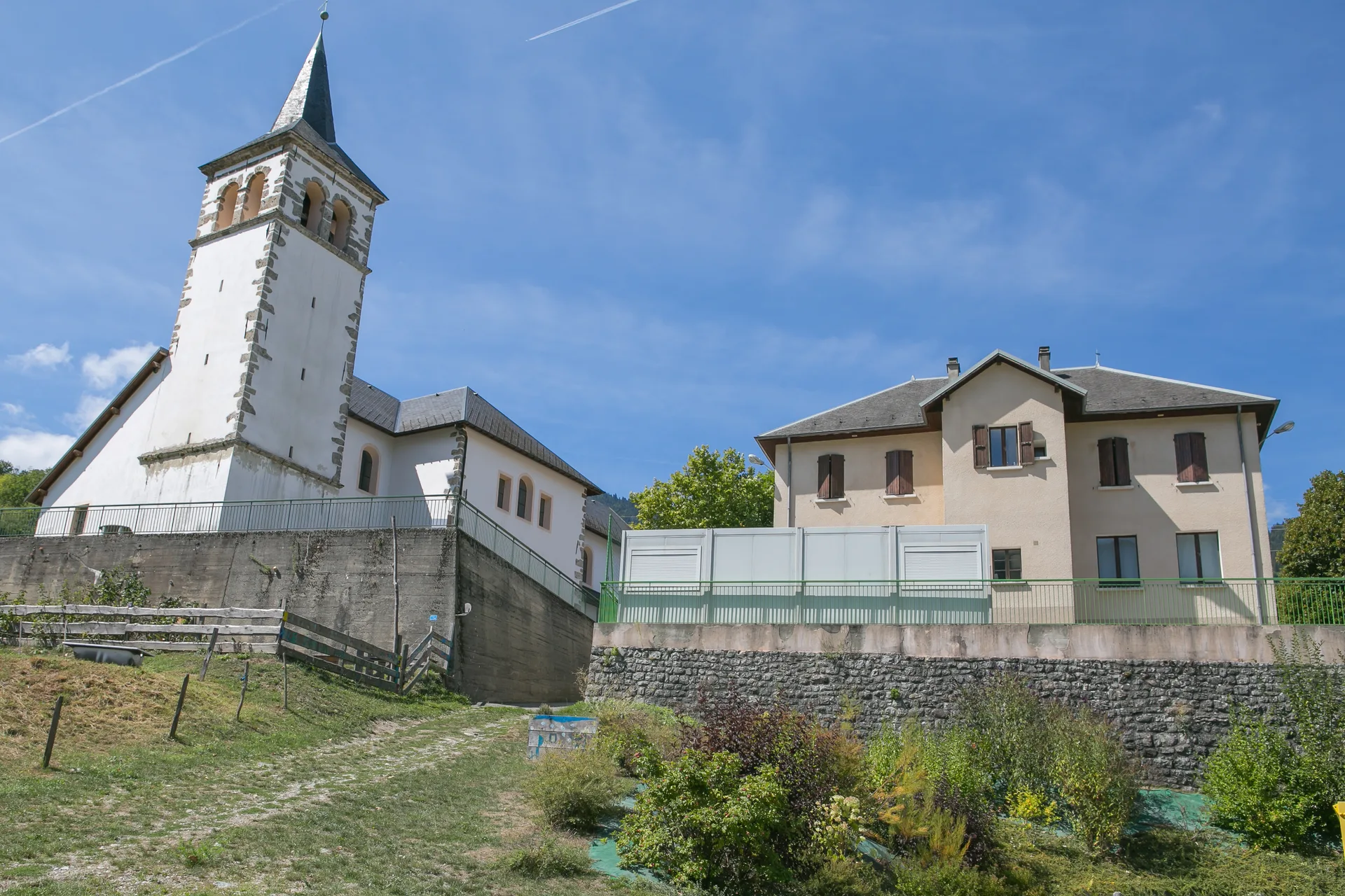 Plan d'eau des Hurtieres à Saint-Alban-d'Hurtières — À 941 m du lac