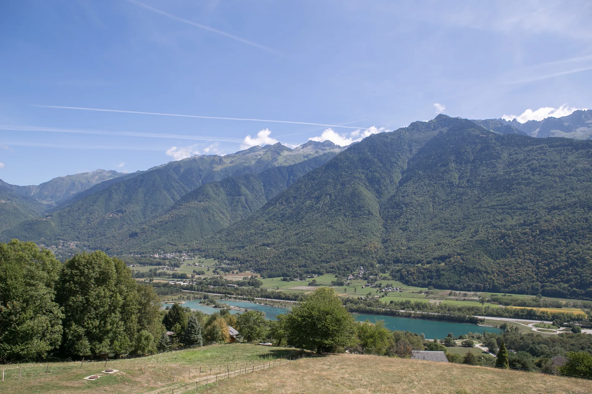 Plan d'eau des Hurtieres à Saint-Alban-d'Hurtières — À 968 m du lac