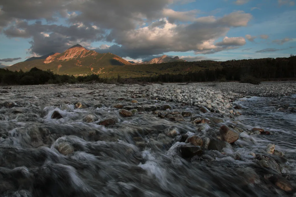 Plan d'eau du Champsaur à Saint-Julien-en-Champsaur — À 3,7 km du lac