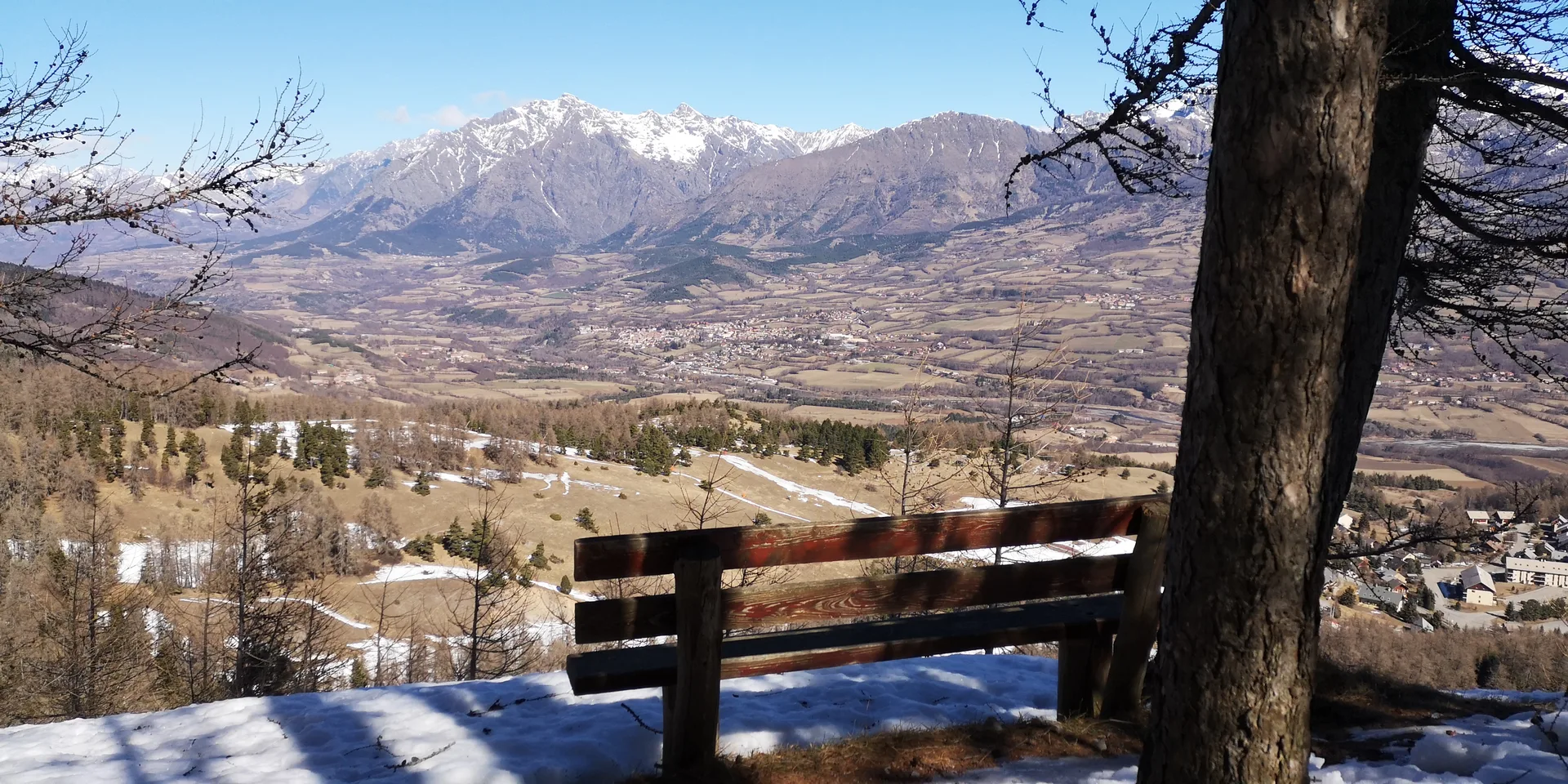 Plan d'eau du Champsaur à Saint-Julien-en-Champsaur — À 3,7 km du lac