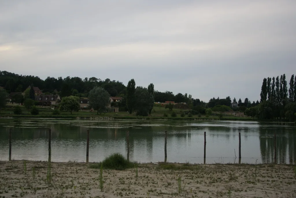 Plan d'eau du Lanquais, Lanquais