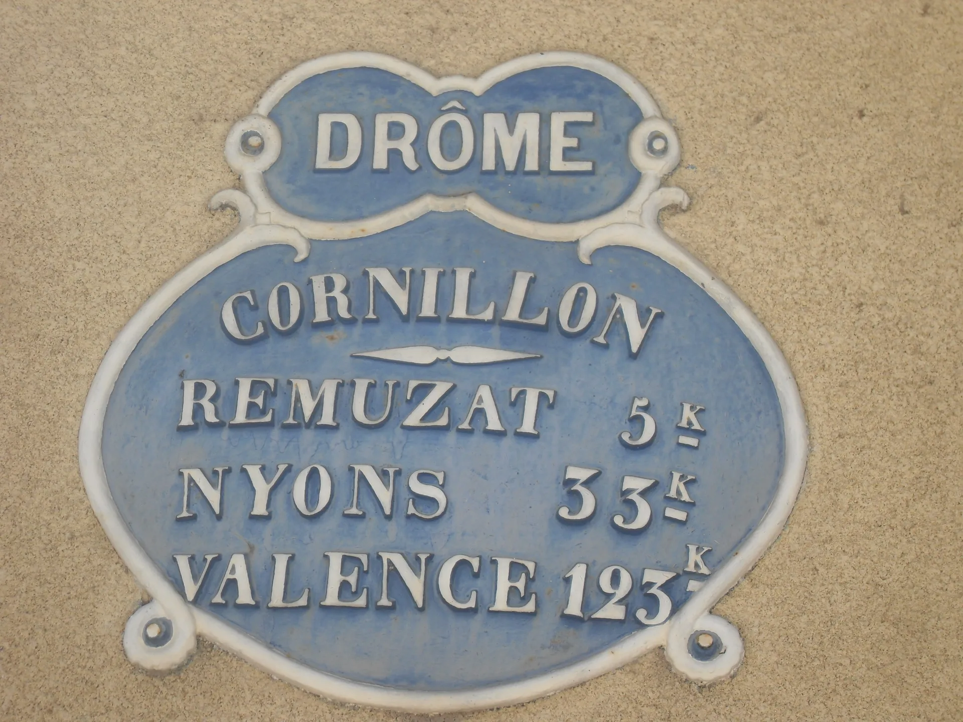 Plan d'eau du Pas des Ondes à Cornillon-sur-l'Oule — À 459 m du lac