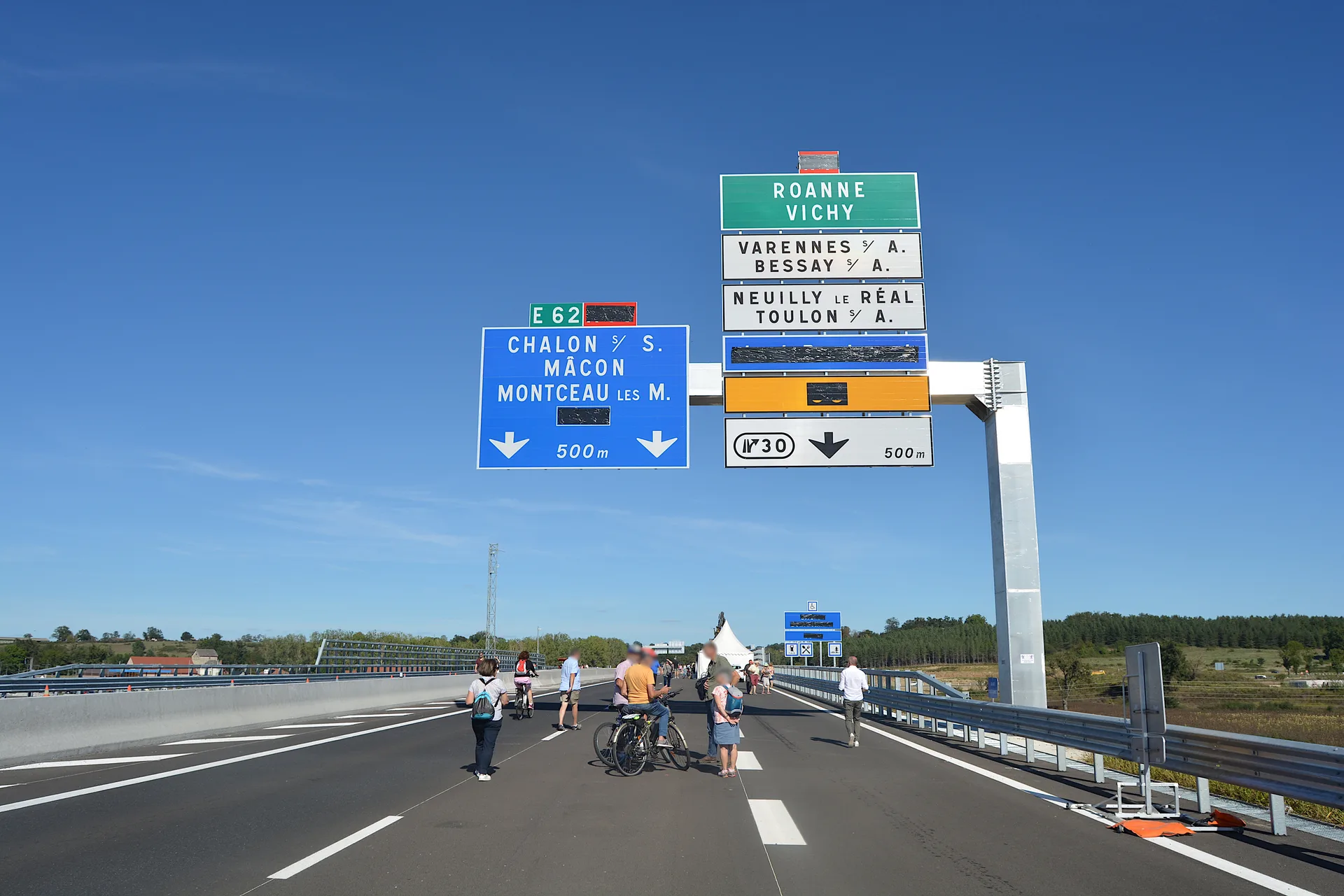 Plan d'eau du riau de Bessay à Toulon-sur-Allier — À 3,1 km du lac