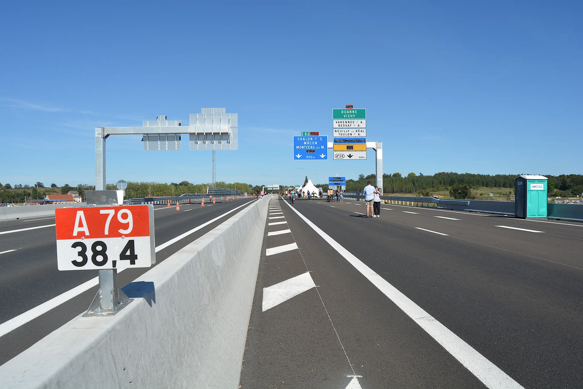 Plan d'eau du riau de Bessay à Toulon-sur-Allier — À 3,1 km du lac
