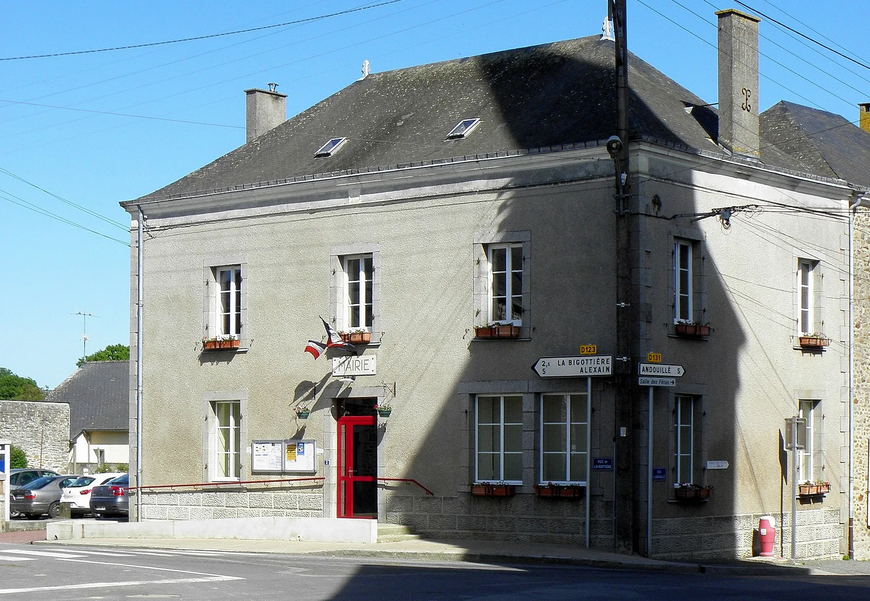 Plan d'eau du Tertre à Saint-Germain-le-Guillaume — À 439 m du lac