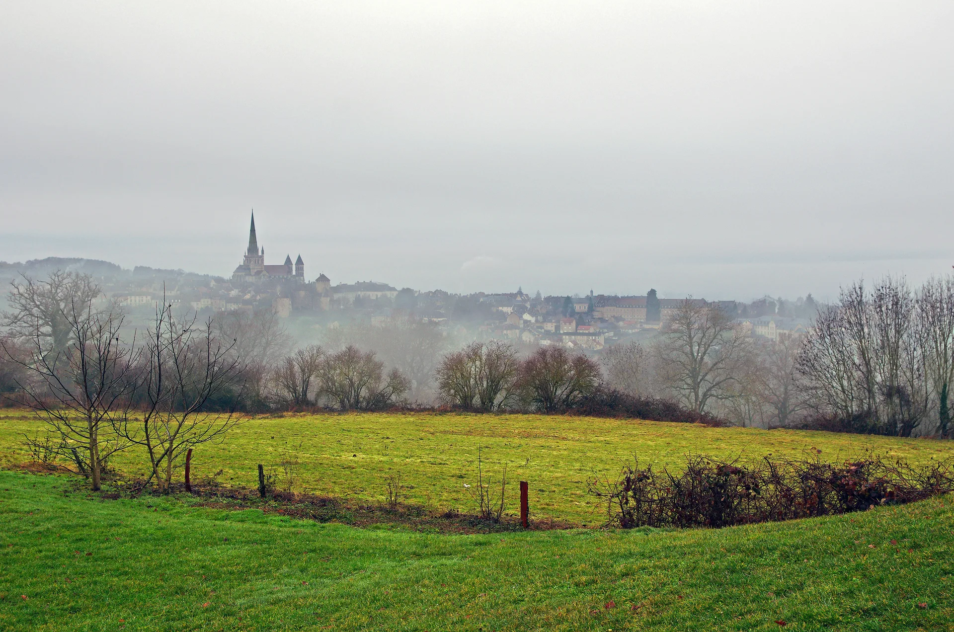 Plan d'eau du Vallon à Autun — À 1,0 km du lac