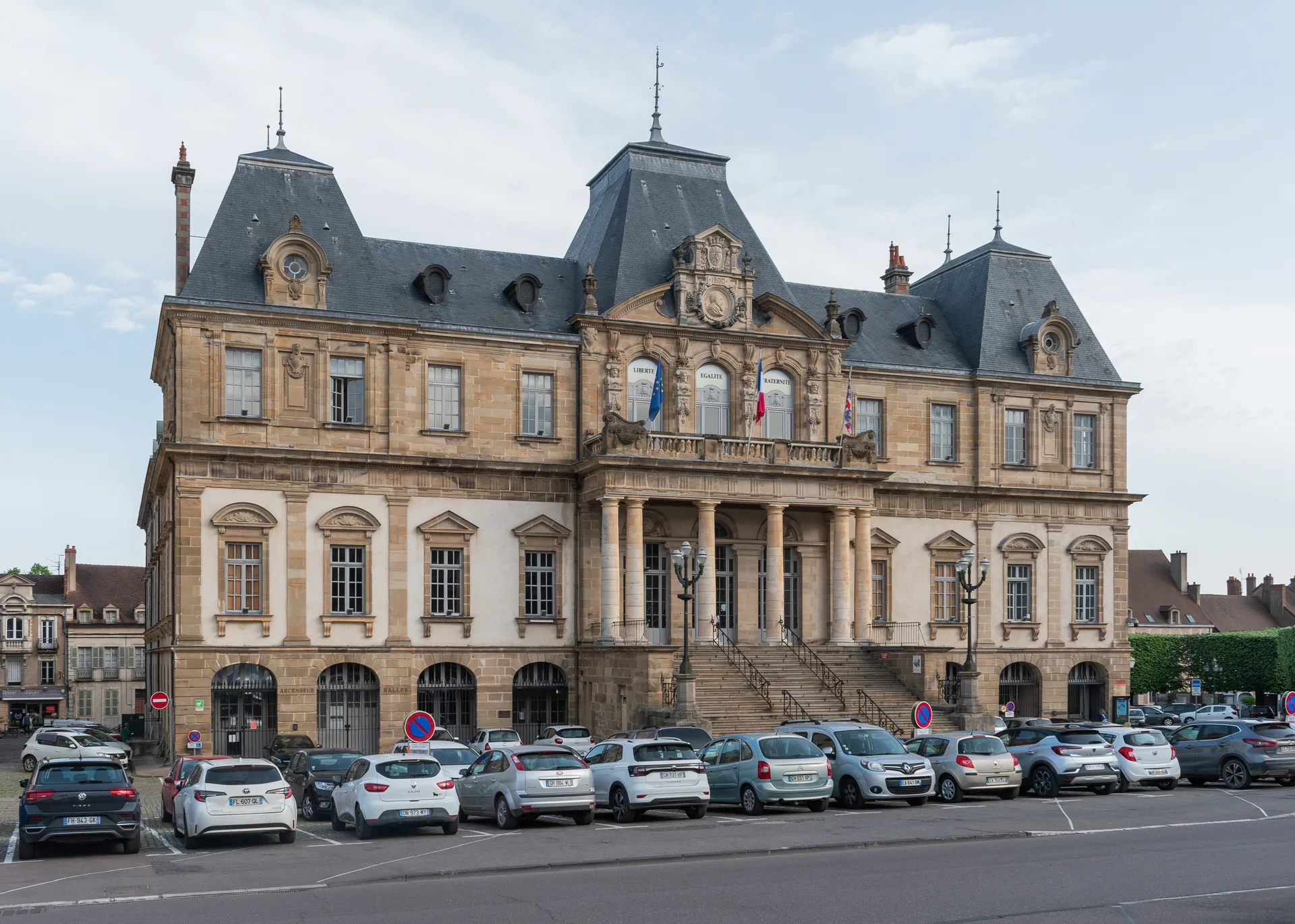 Plan d'eau du Vallon à Autun — À 1,0 km du lac