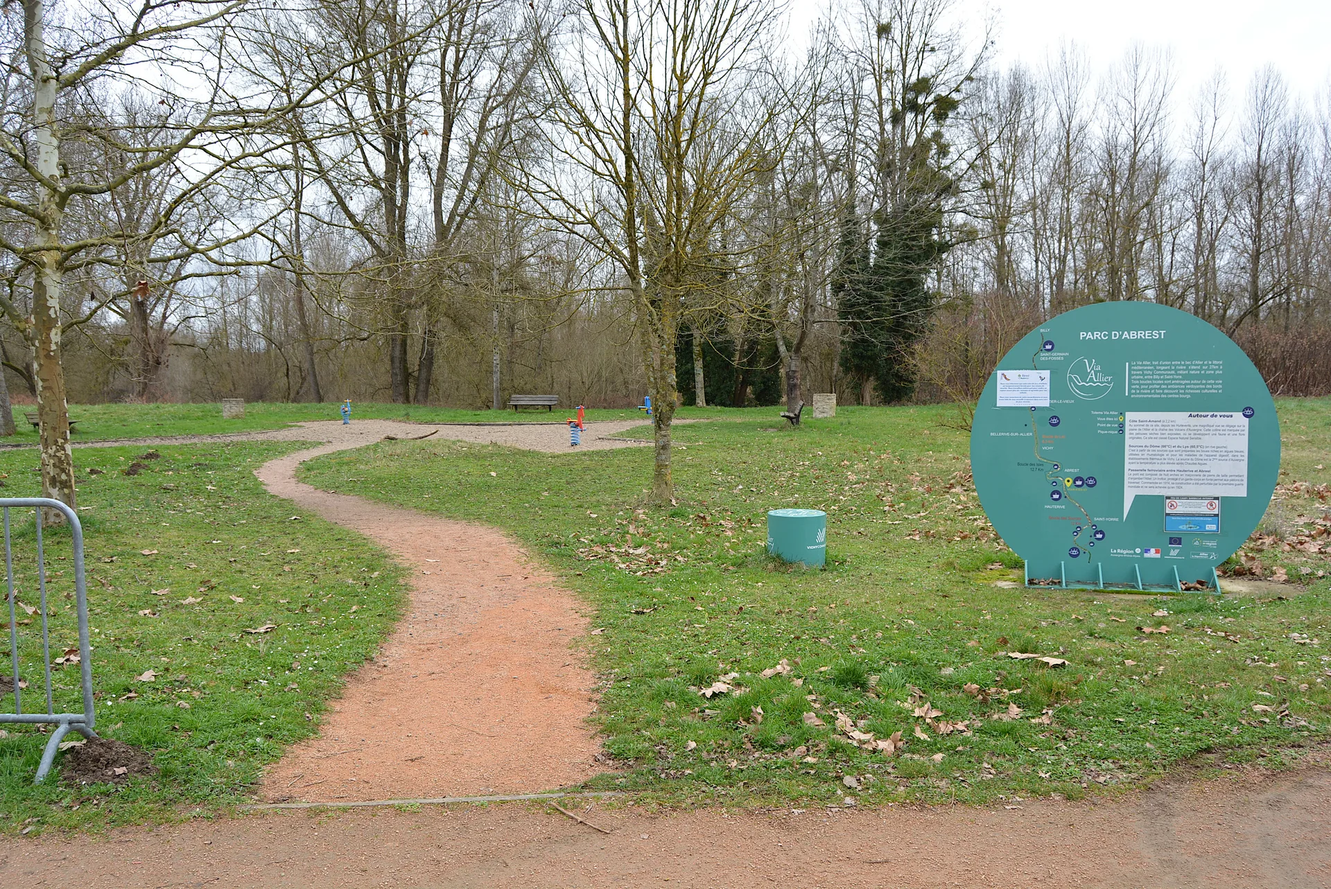Plan d'eau Pierre Talon à Abrest — À 452 m du lac