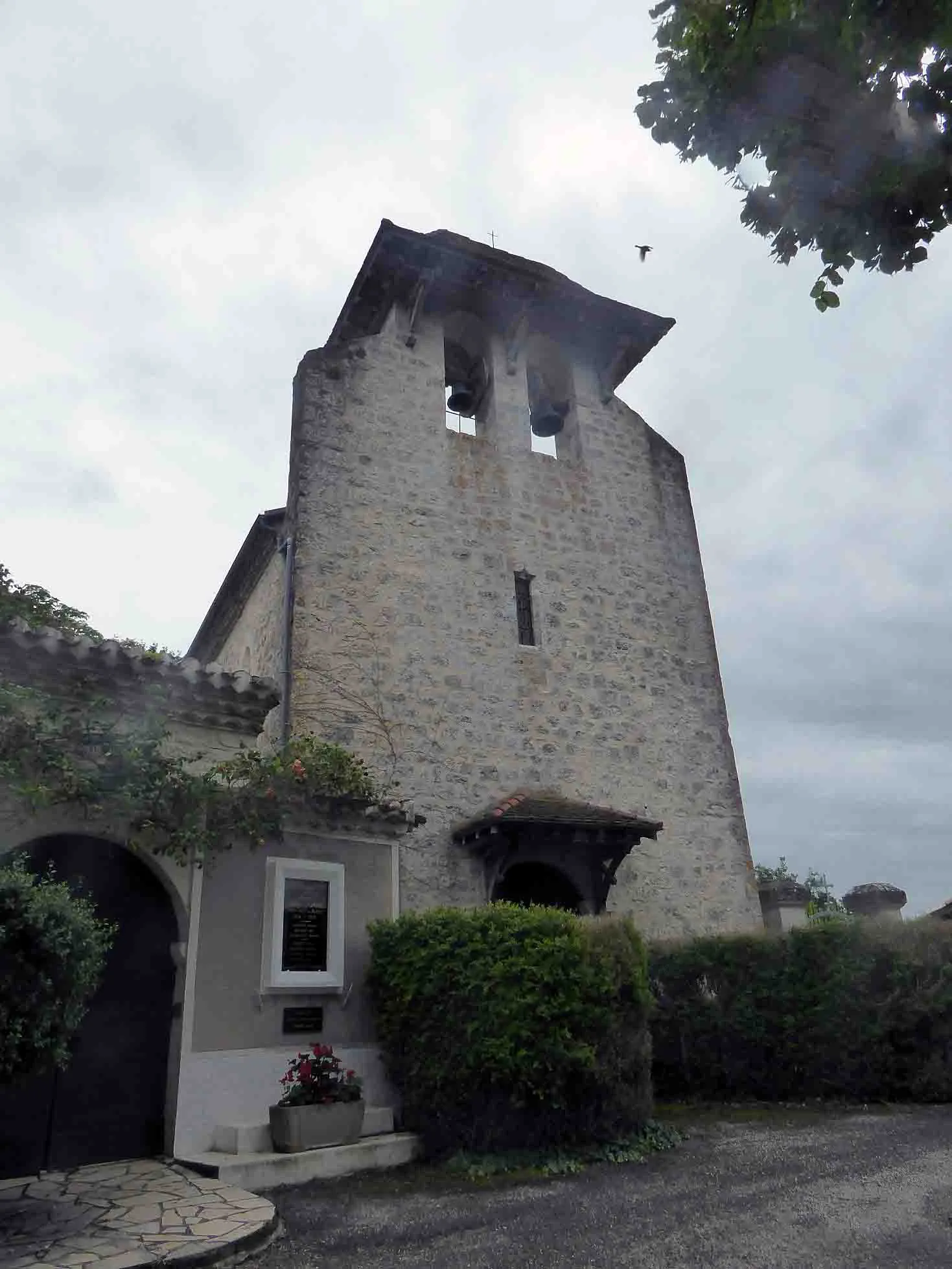 Plan deau de Montcuq à Montcuq-en-Quercy-Blanc — À 2,5 km du lac