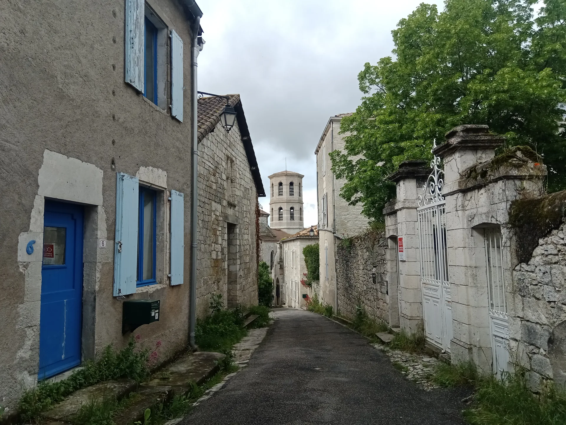 Plan deau de Montcuq à Montcuq-en-Quercy-Blanc — À 2,1 km du lac
