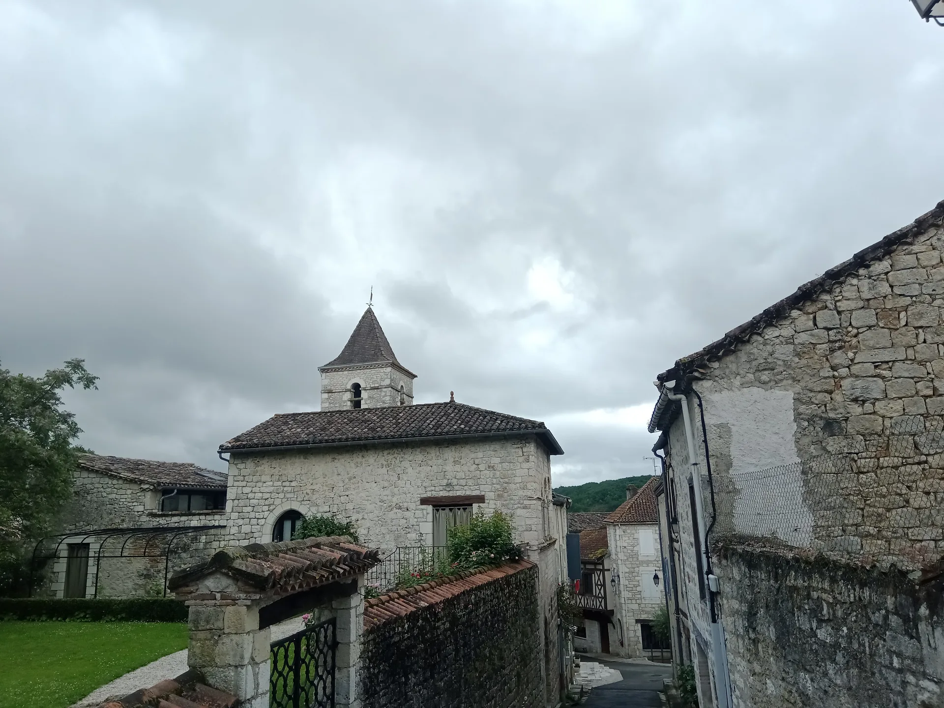 Plan deau de Montcuq à Montcuq-en-Quercy-Blanc — À 2,2 km du lac