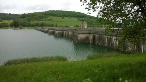 Reservoir de Grosbois en Montagne