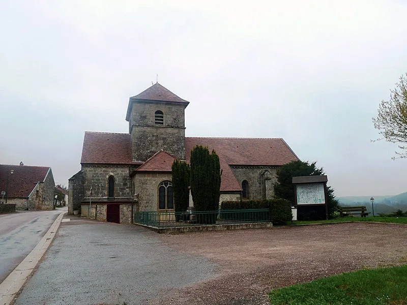 Reservoir de la Mouche à Saint-Ciergues — À 1,6 km du lac
