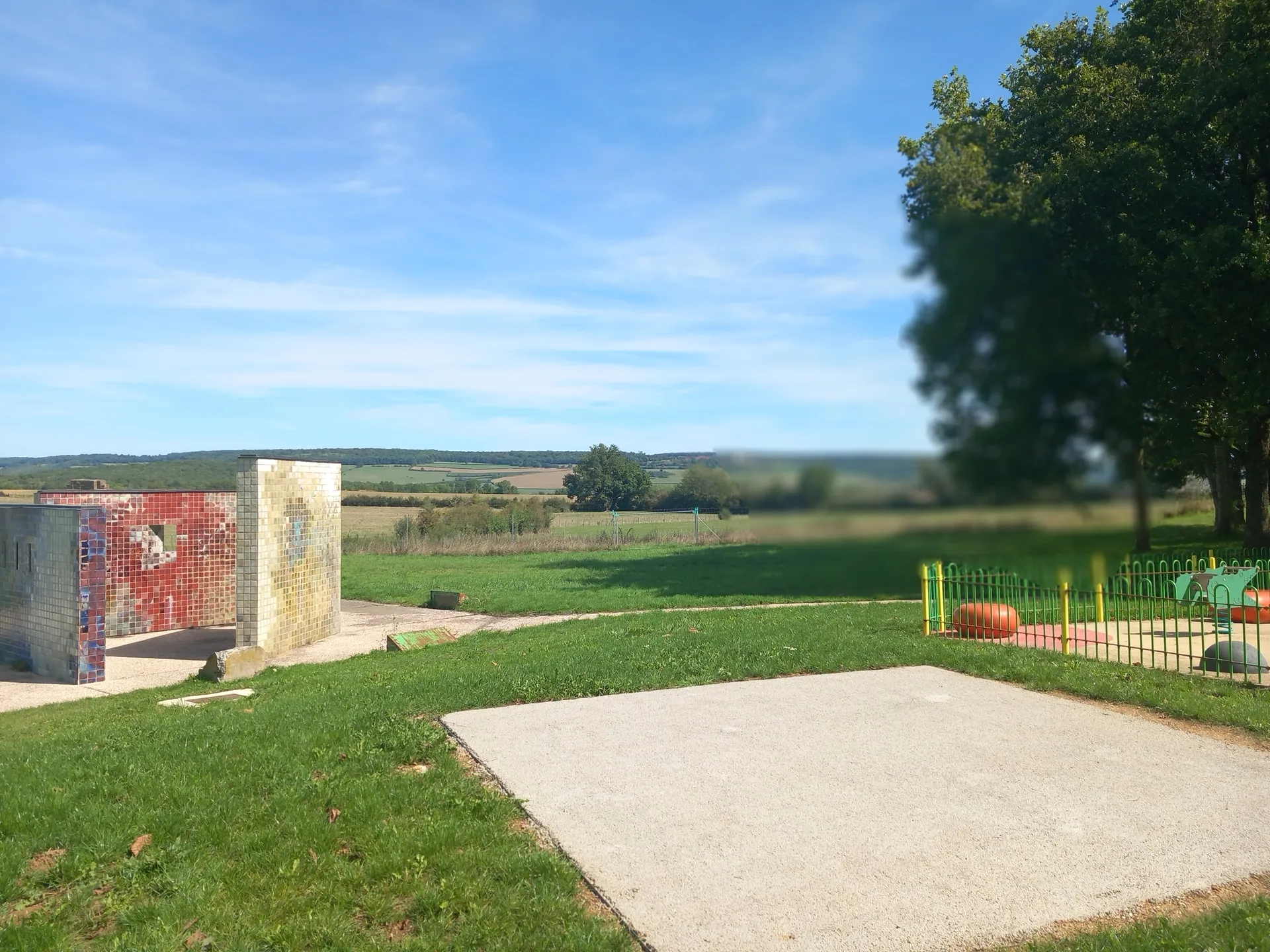 Reservoir du Tillot à Rouvres-sous-Meilly — À 1,7 km du lac