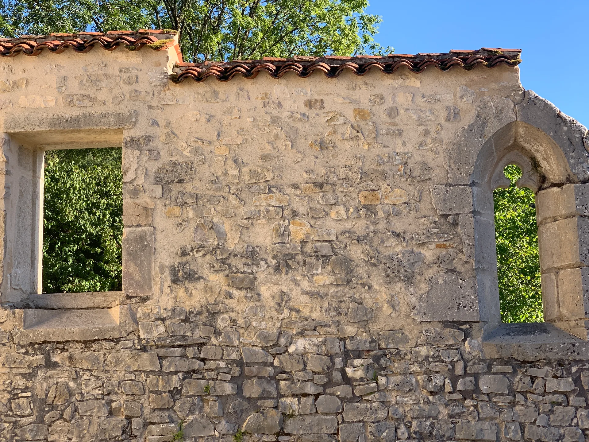 Retenue d'Allement à Poncin — À 496 m du lac
