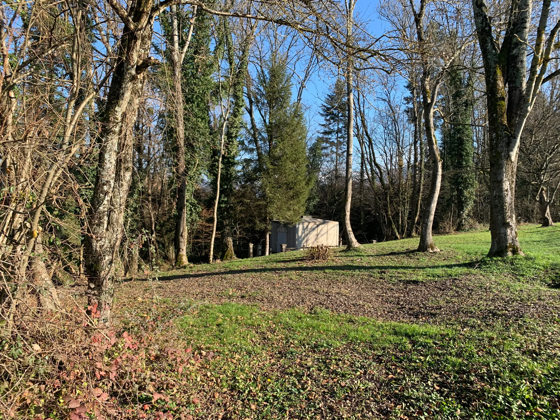 Retenue de Bellay à Virignin — À 1,4 km du lac