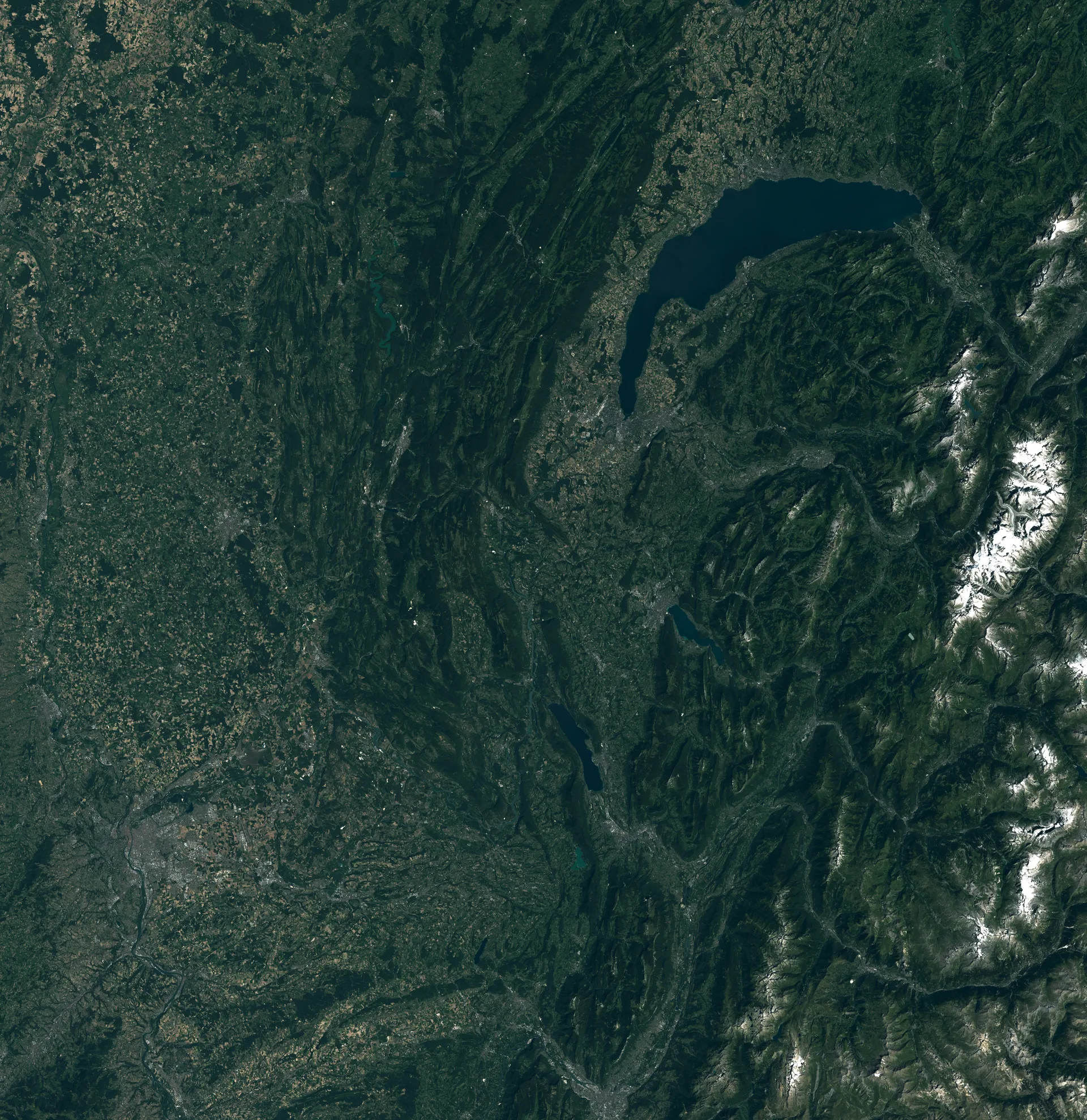 Retenue de Genissiat à Injoux-Génissiat — À 3,5 km du lac