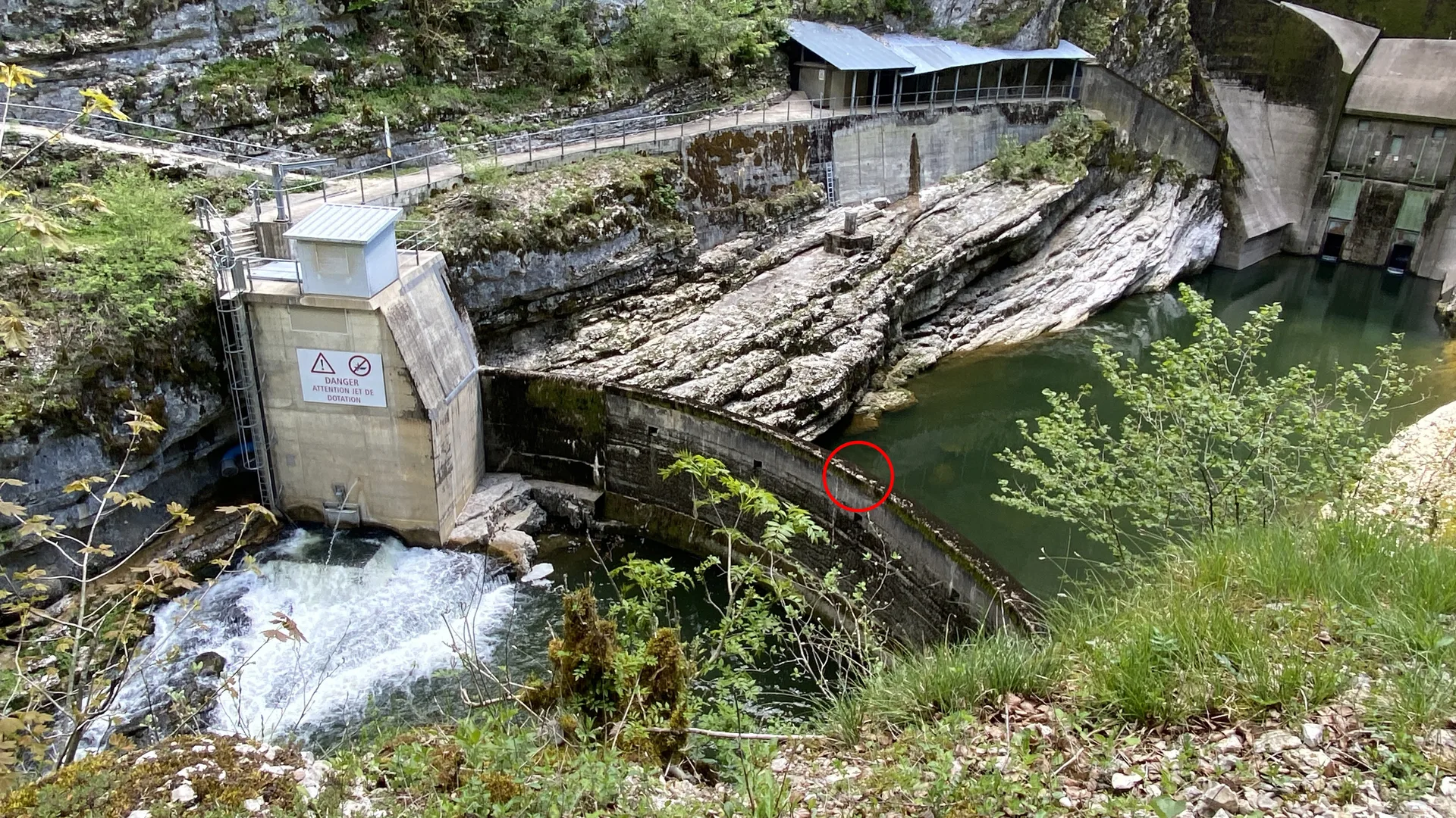 Retenue de Moron à Villers-le-Lac — Sur le lac