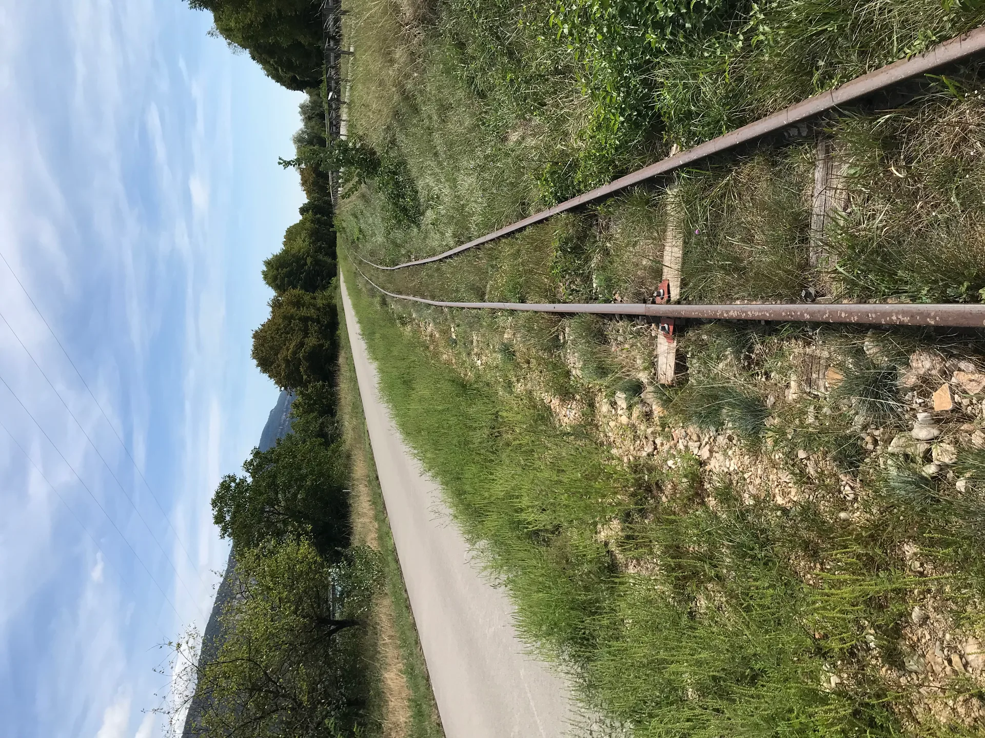 Retenue de  Sault Brenaz à Porcieu-Amblagnieu — À 266 m du lac