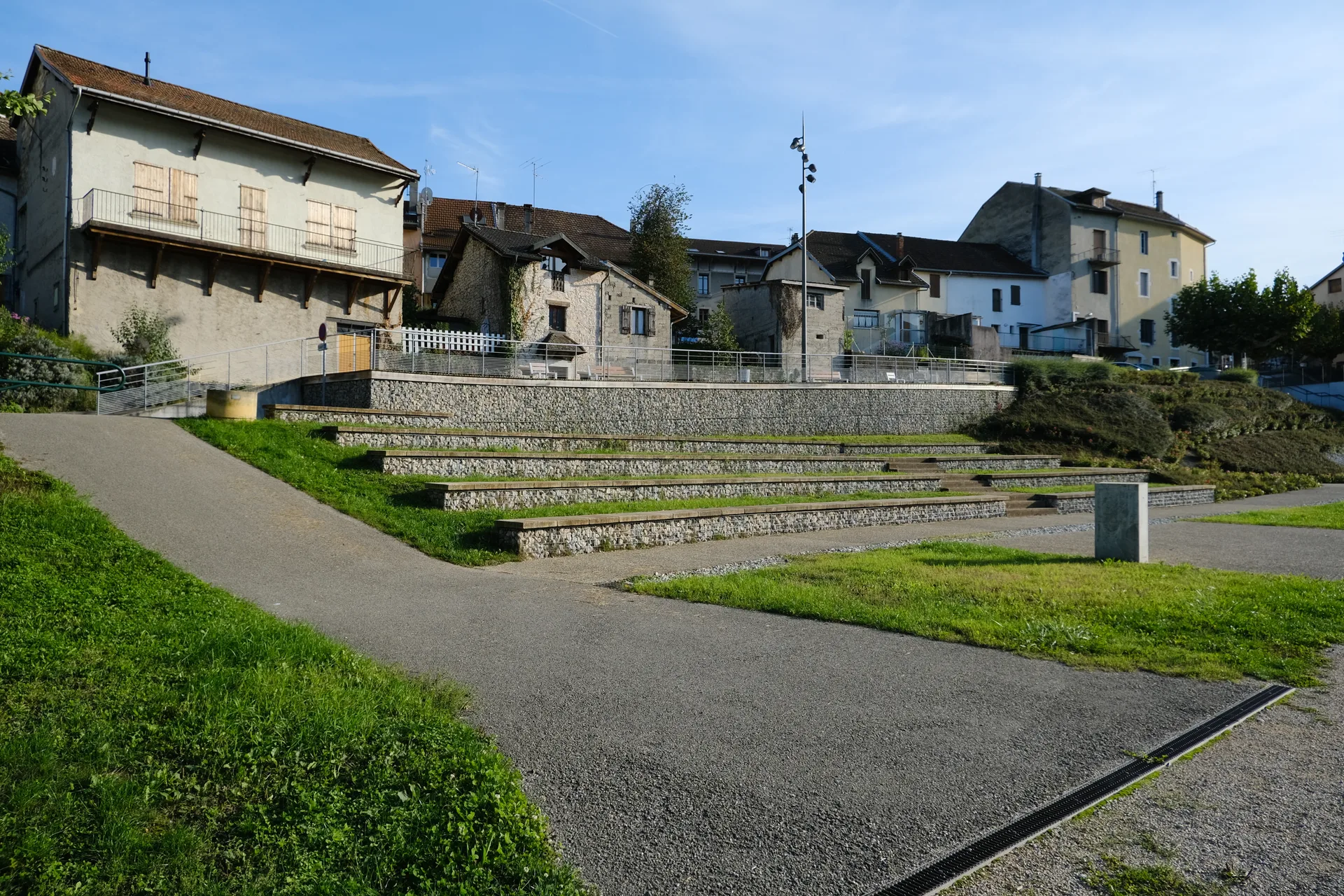 Retenue de Seyssel à Seyssel — À 1,2 km du lac