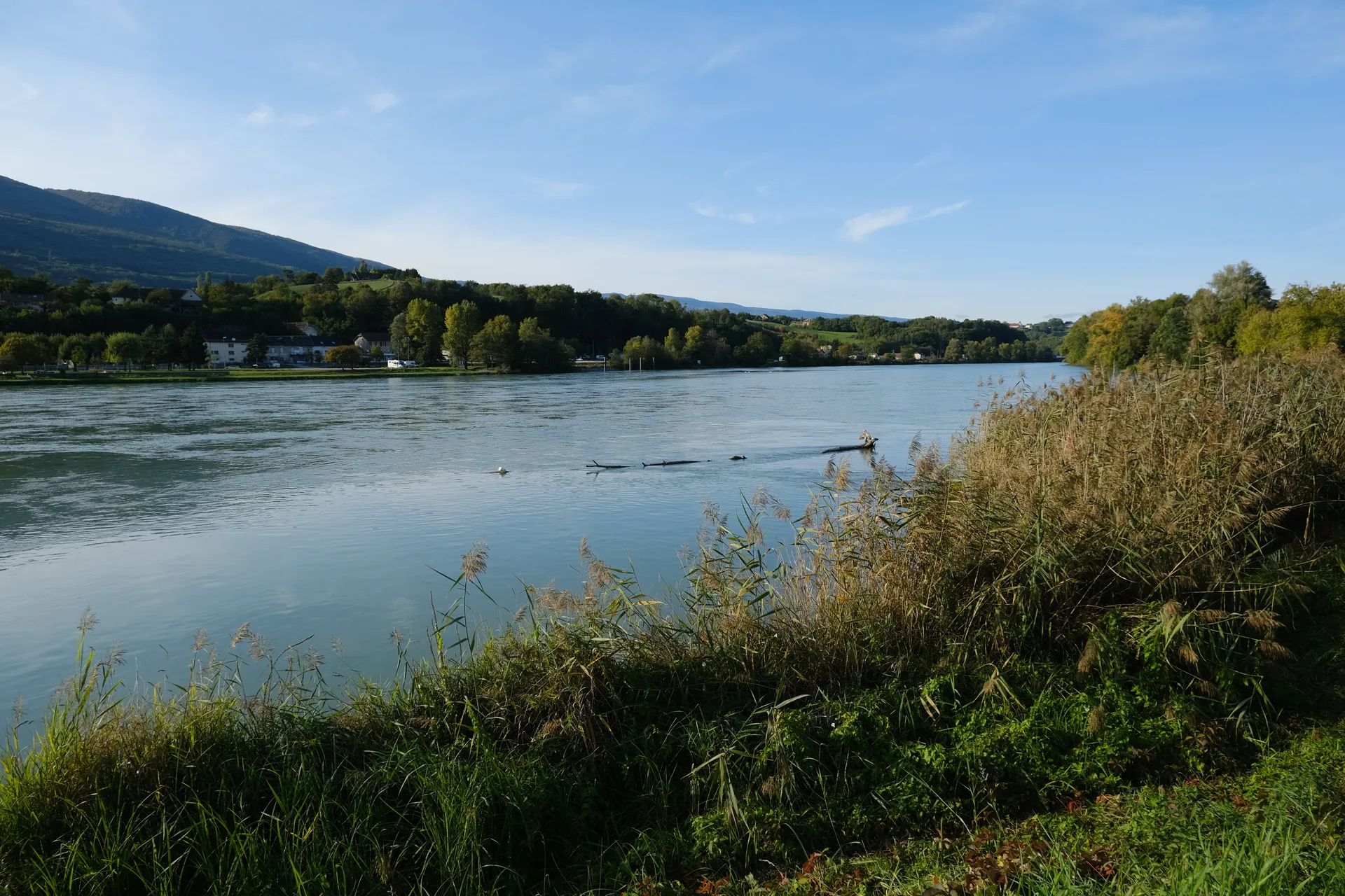 Retenue de Seyssel à Seyssel — À 1,2 km du lac