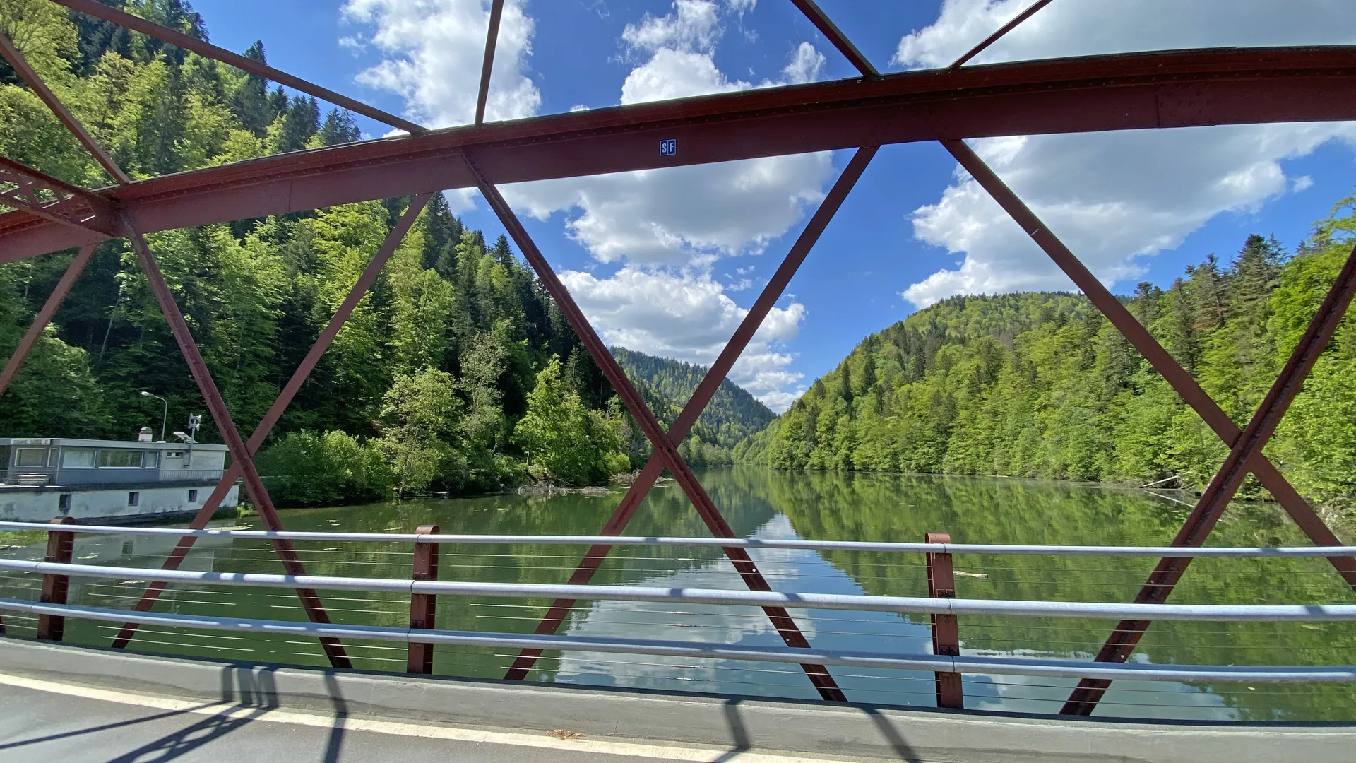 Retenue Refrain à Fournet-Blancheroche — Sur le lac