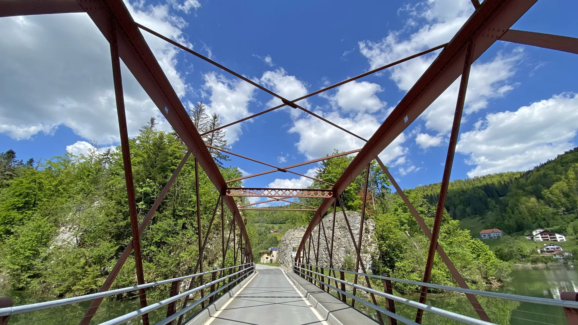 Retenue Refrain à Fournet-Blancheroche — Sur le lac