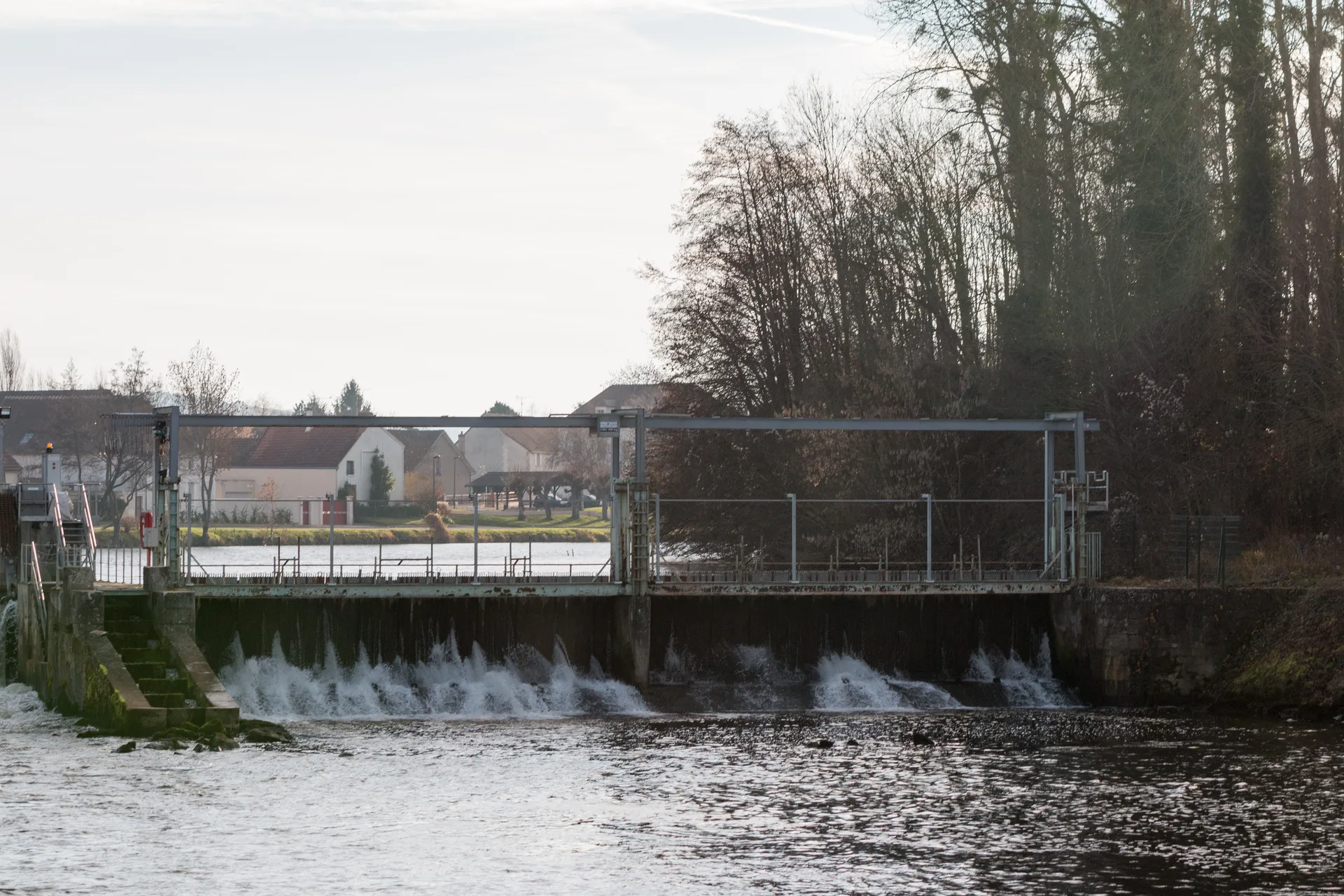 Sabliere de Chemilly à Gurgy — À 2,4 km du lac