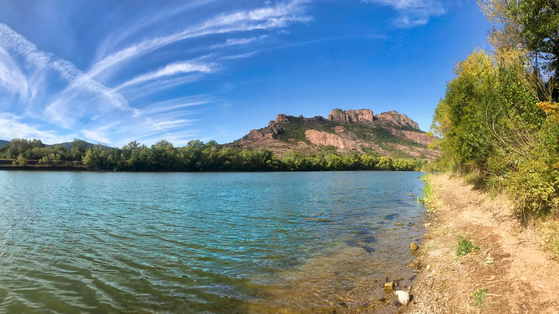 Sabliere de l Arena à Roquebrune-sur-Argens — Sur le lac