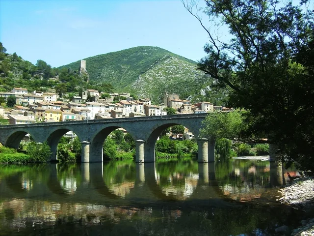 Sabliere de l Arena à Roquebrune-sur-Argens — À 709 m du lac