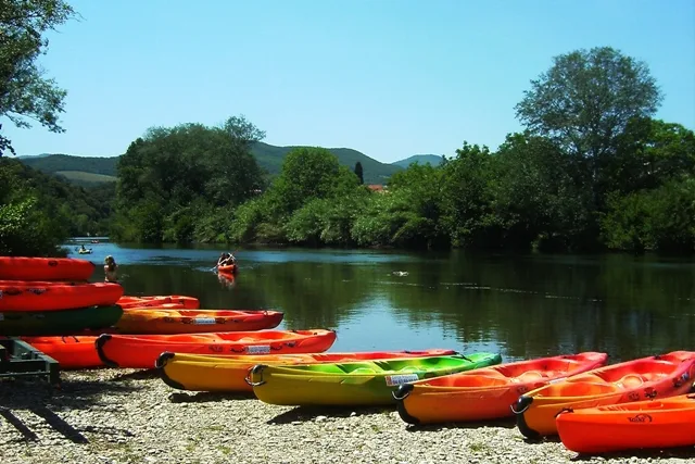 Sabliere de l Arena à Roquebrune-sur-Argens — À 741 m du lac