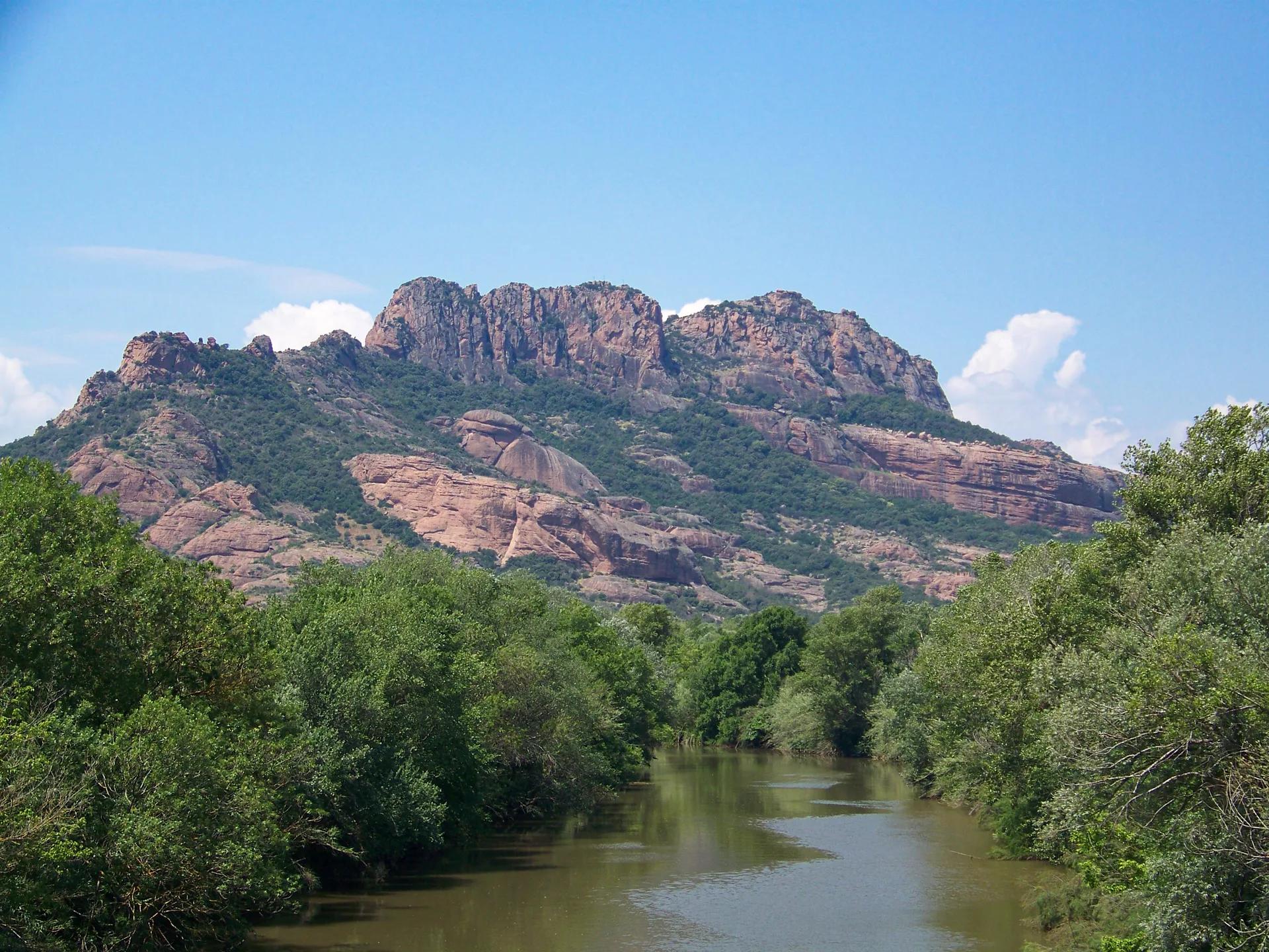 Sabliere de l Arena à Roquebrune-sur-Argens — À 769 m du lac