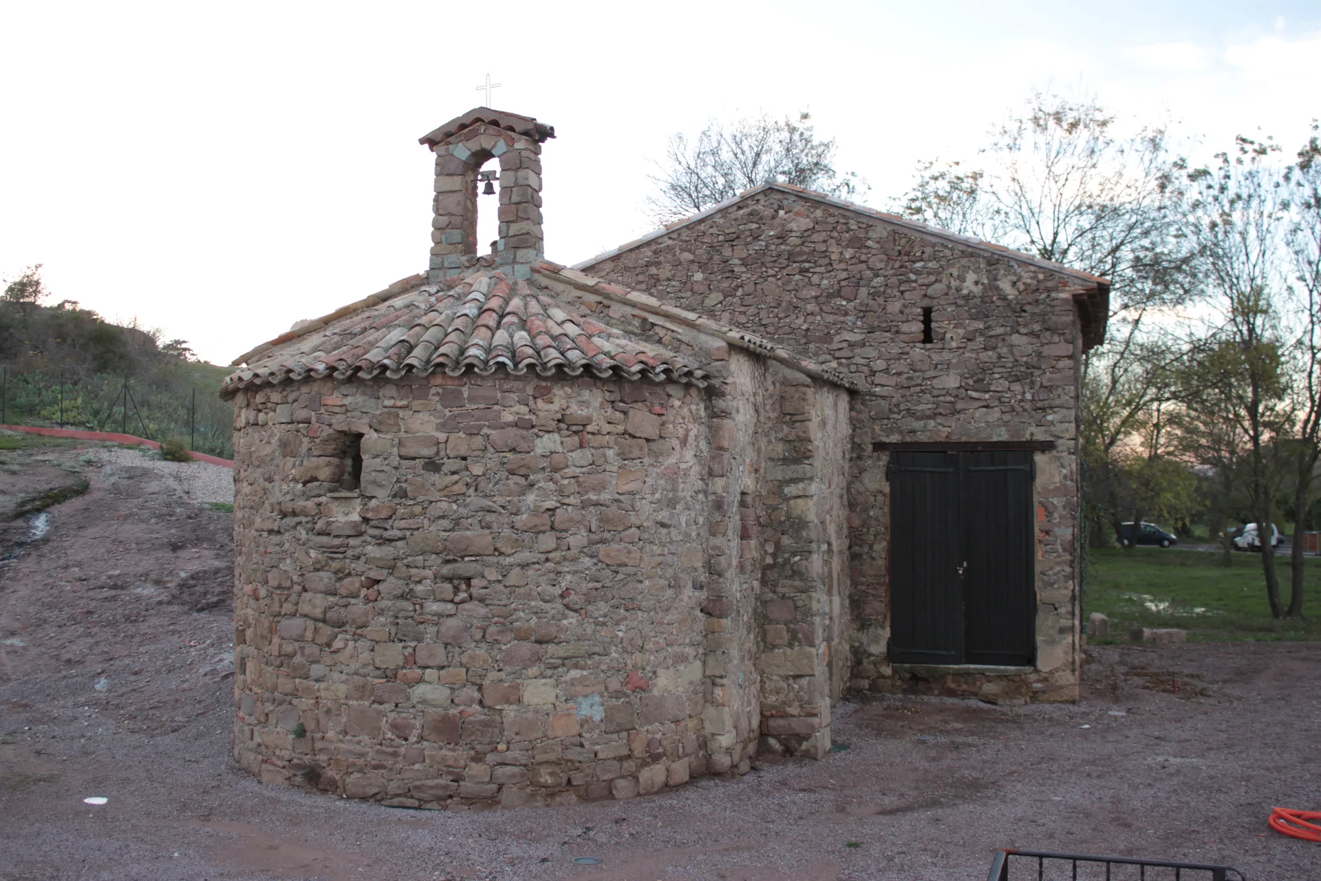 Sabliere de l Arena à Roquebrune-sur-Argens — À 851 m du lac