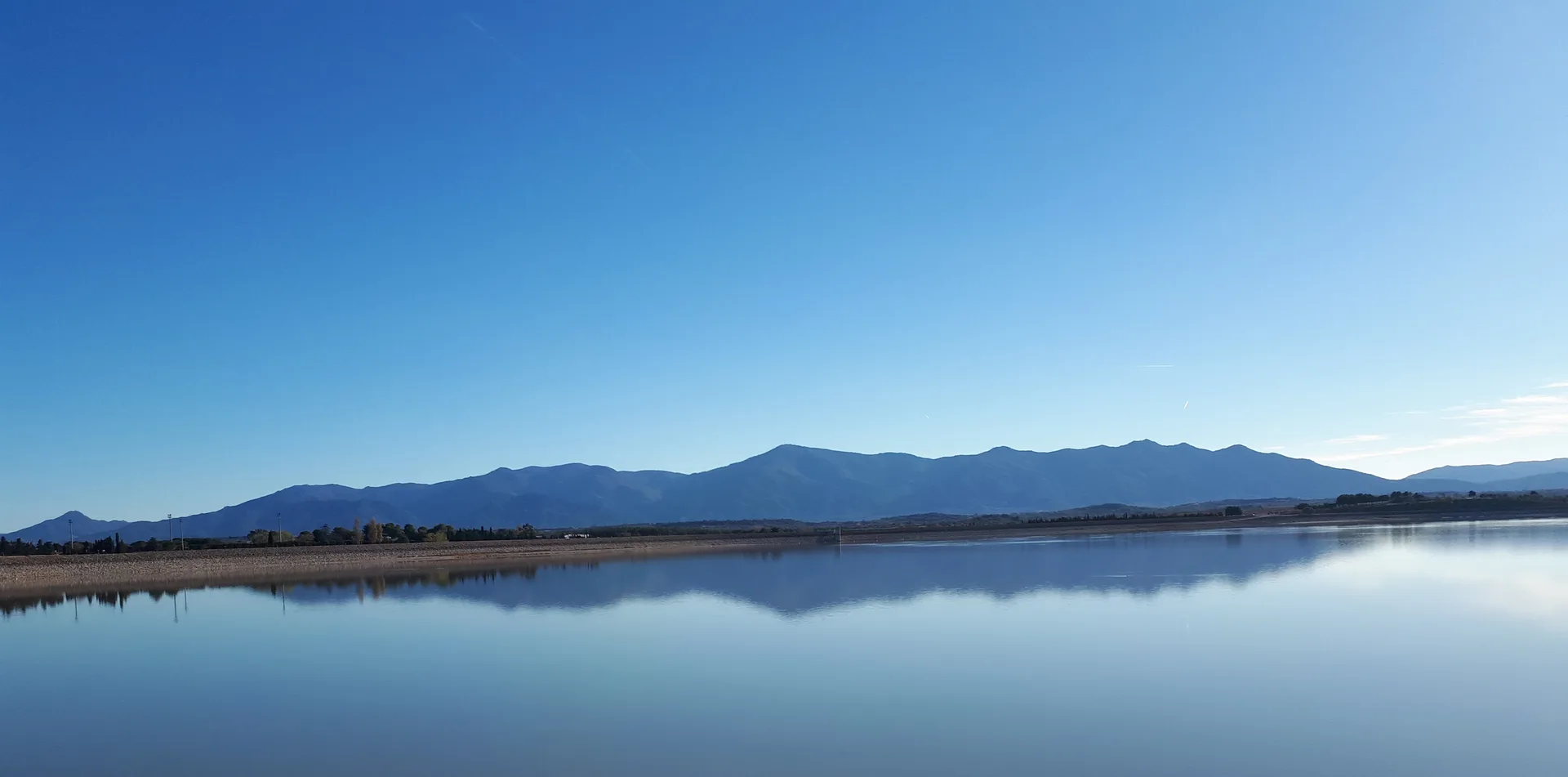 Villeneuve de la Raho à Villeneuve-de-la-Raho — À 1,2 km du lac